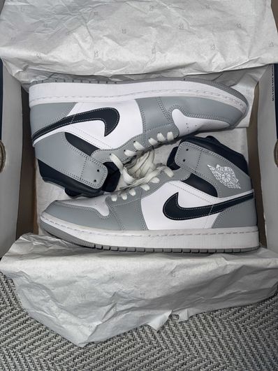 Nike Air Jordan 1 Mid "Grey White/Anthracite"