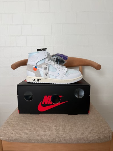 Virgil Abloh Archive (V.A.A.) × Nike Air Jordan 1 Retro High OG "Alaska"