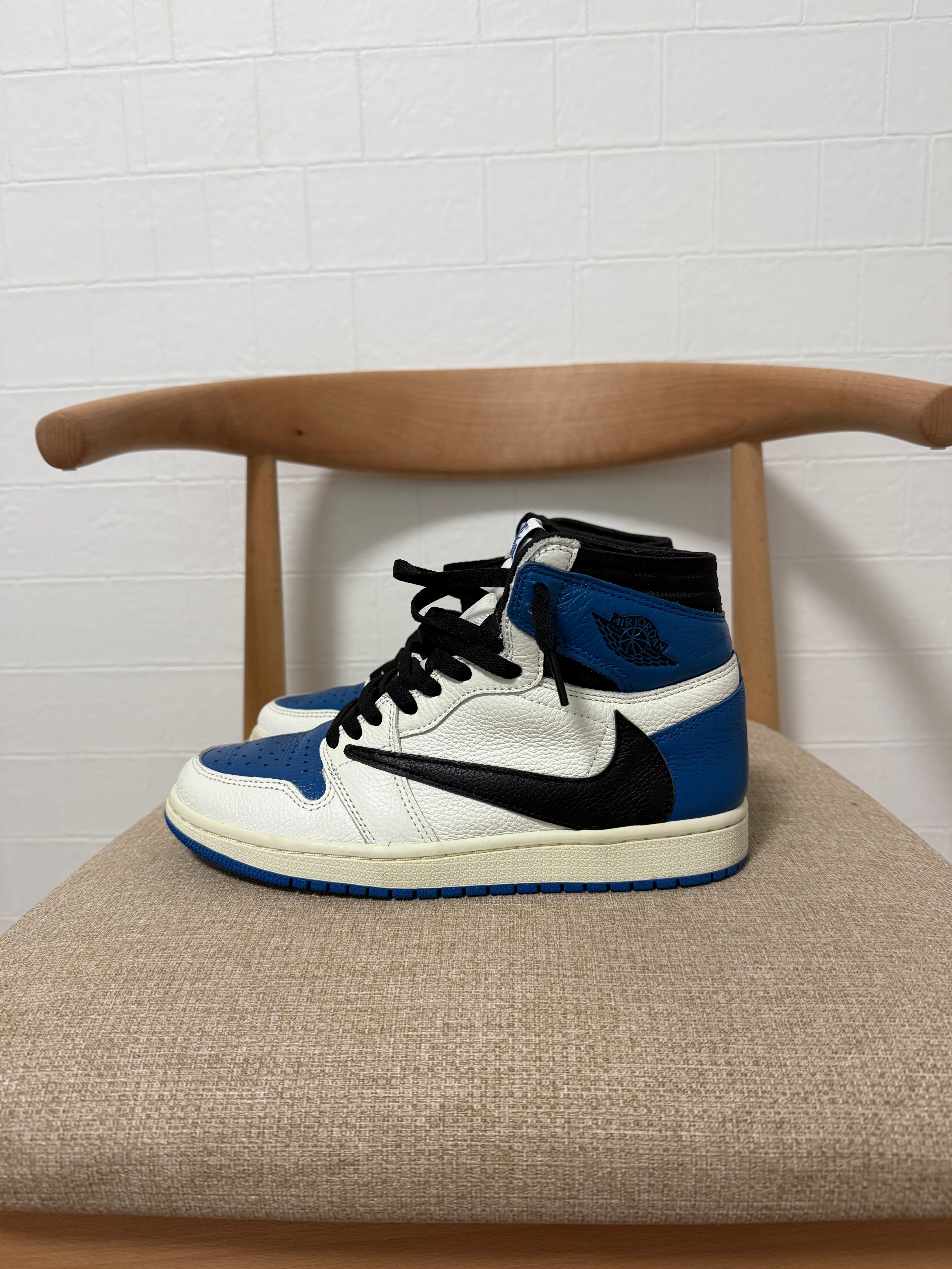 Travis Scott × fragment design × Nike Air Jordan 1 Retro High OG SP "Military Blue"