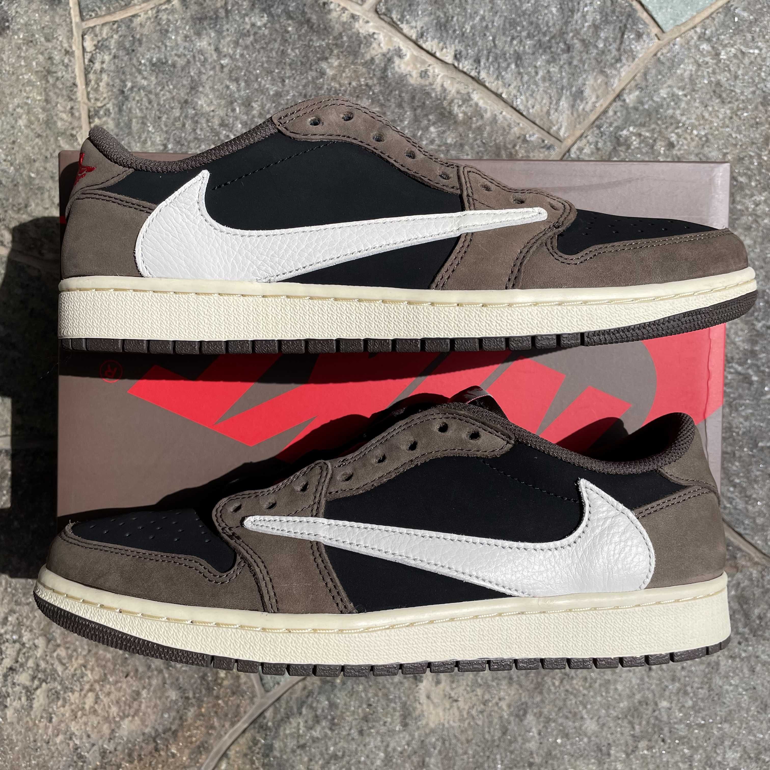Travis Scott × Nike Air Jordan 1 Low OG SP-T  "Black/Dark Mocha"