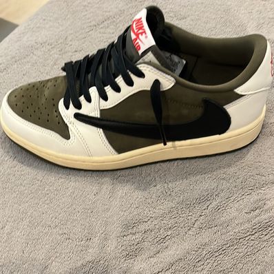 Travis Scott × Nike Air Jordan 1 Low OG SP "Reverse Olive"