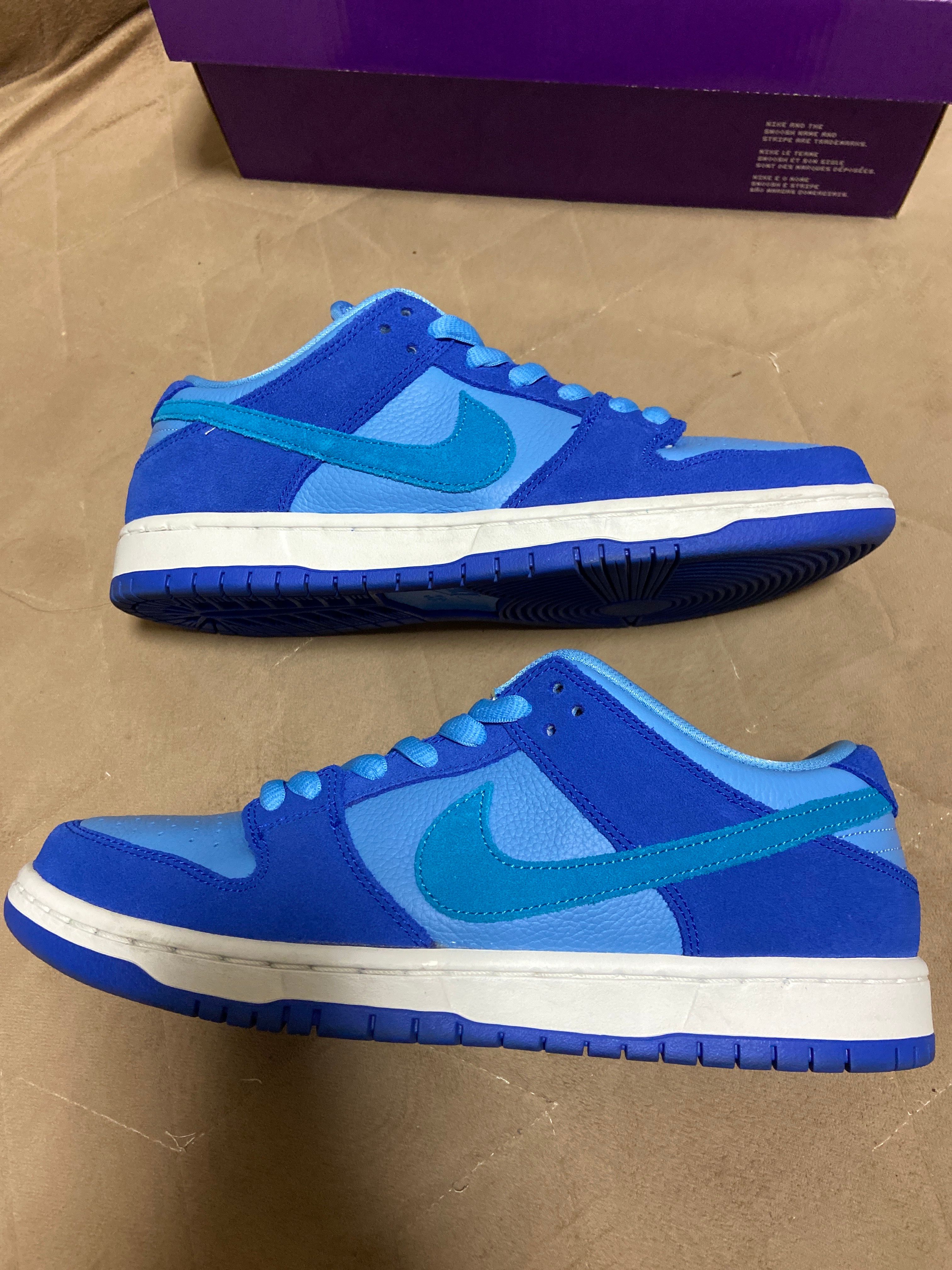 Nike SB Dunk Low "Blue Raspberry"