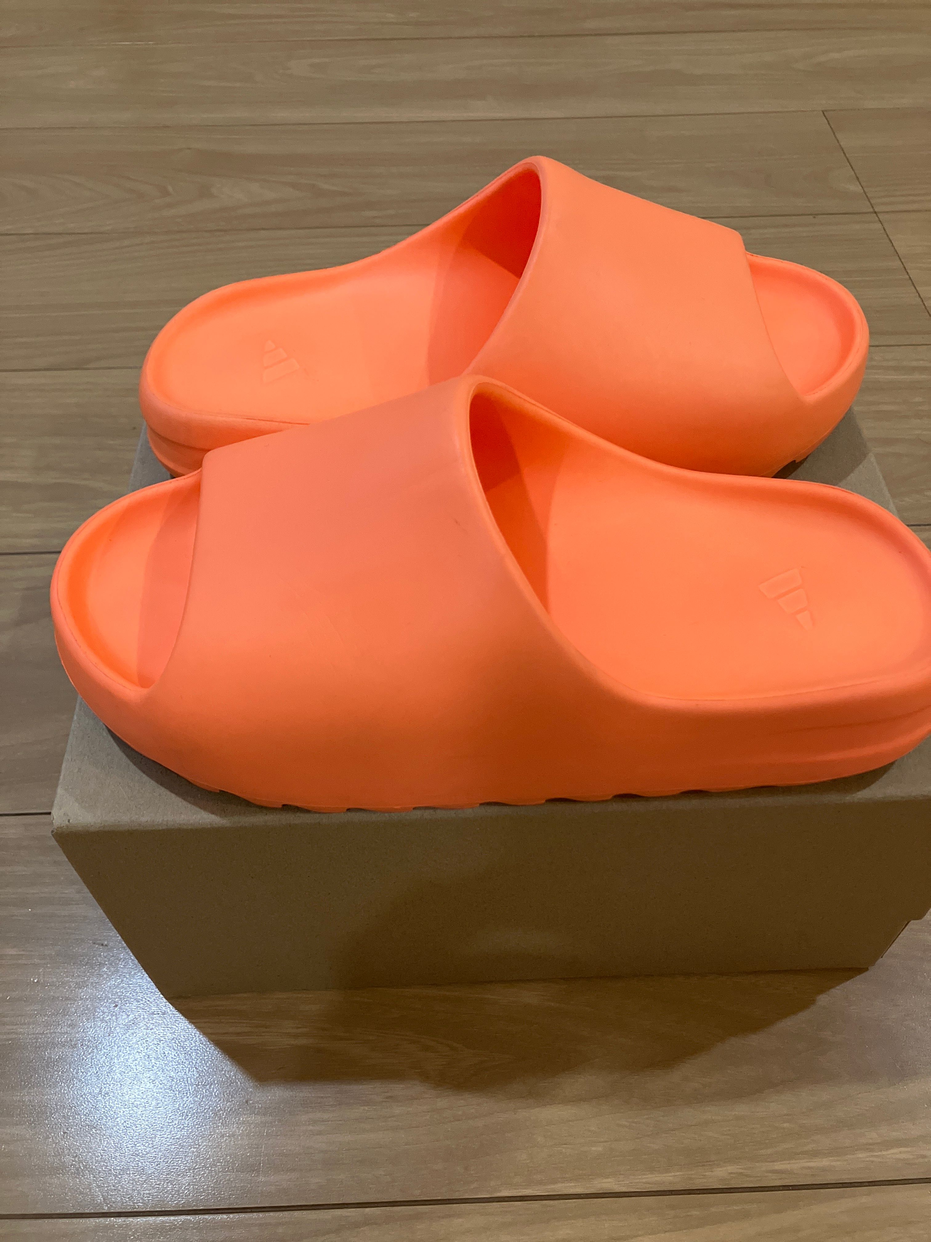 adidas YEEZY Slide "Enflame Orange"