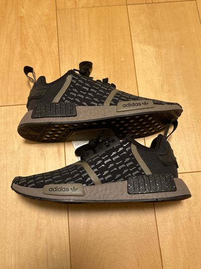 STAR WARS × adidas NMD R1 "The Mandalorian"