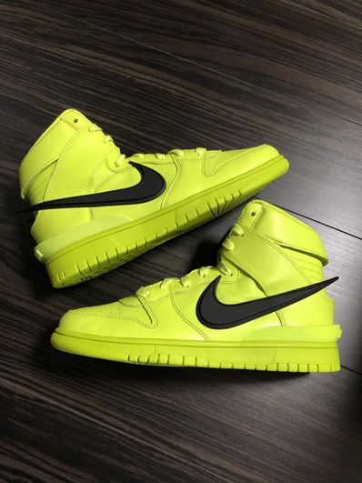 AMBUSH × NIKE DUNK HIGH "FLASH LIME"