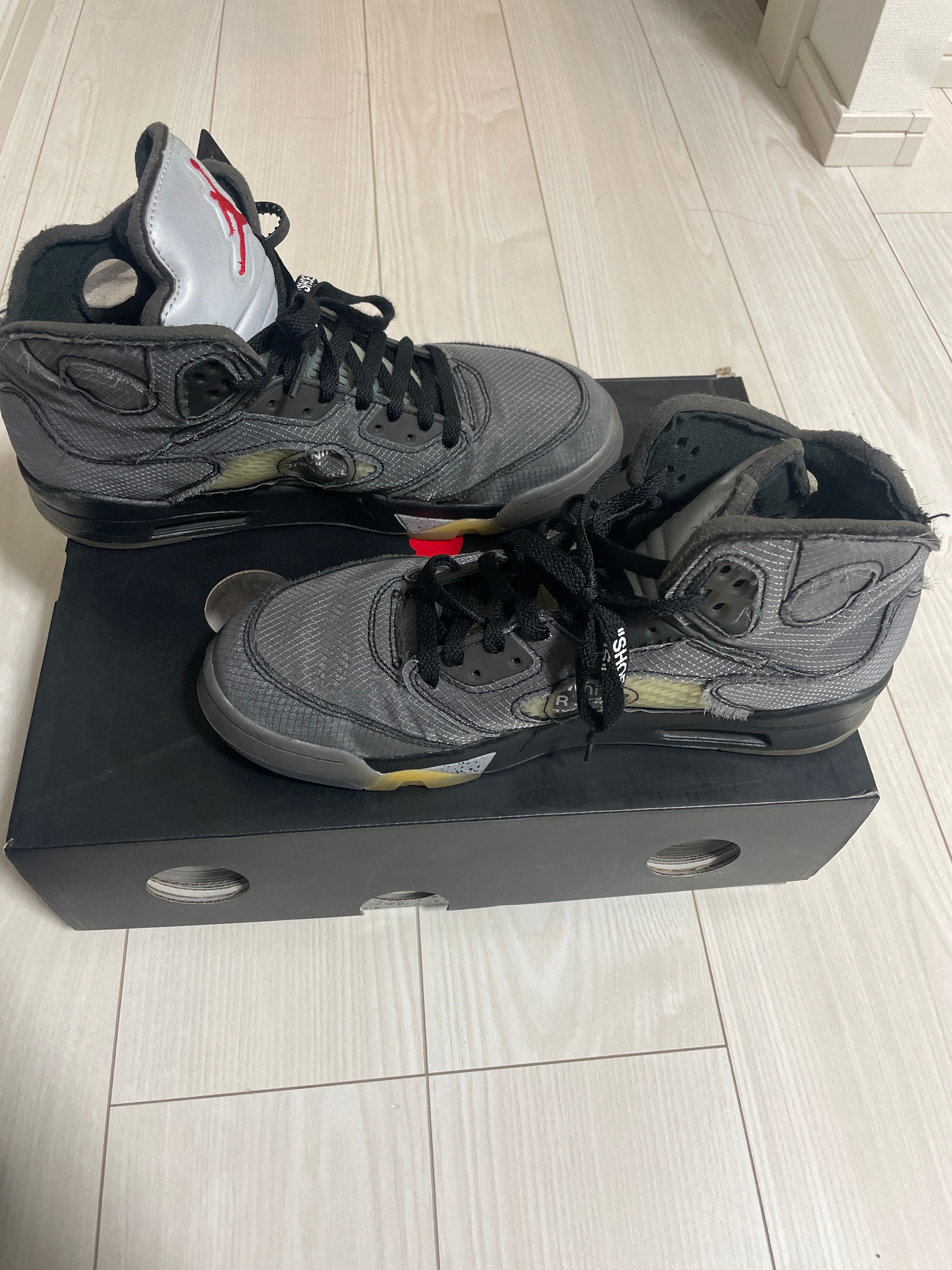Off-White × Nike Air Jordan 5 "Black/Muslin/Fire Red"