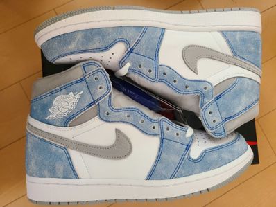 Nike Air Jordan 1 High OG "Hyper Royal"