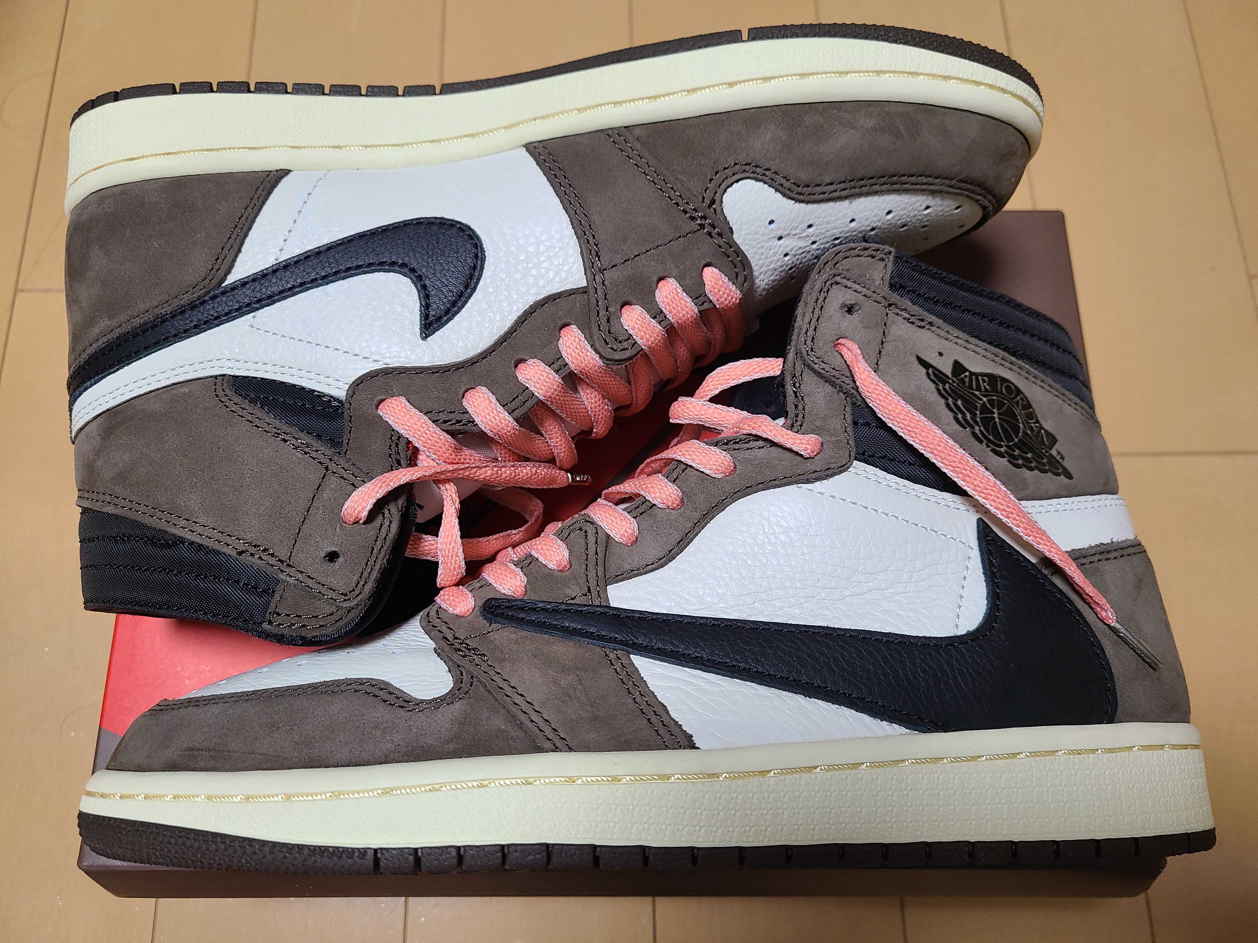 Travis Scott × Nike Air Jordan 1 Retro High OG TS SP "Sail/Dark Mocha"
