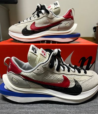 sacai × Nike Vapor Waffle "Royal Fuchsia"