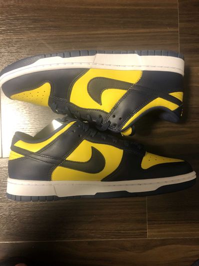 Nike Dunk Low "Michigan"