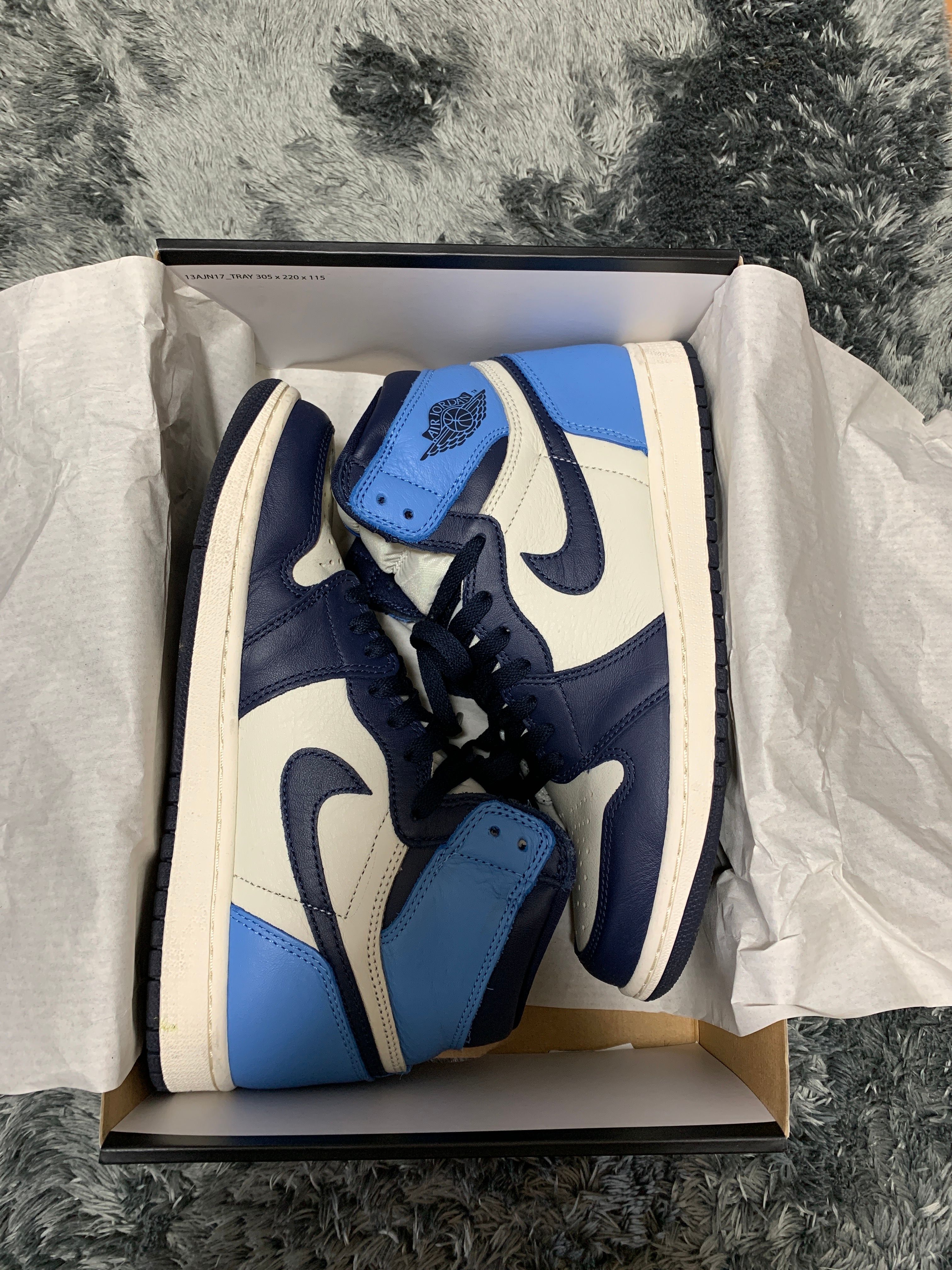 Nike Air Jordan 1 Retro High OG "Obsidian/University Blue"
