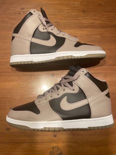 Nike Women's Dunk High "Moon Fossil"