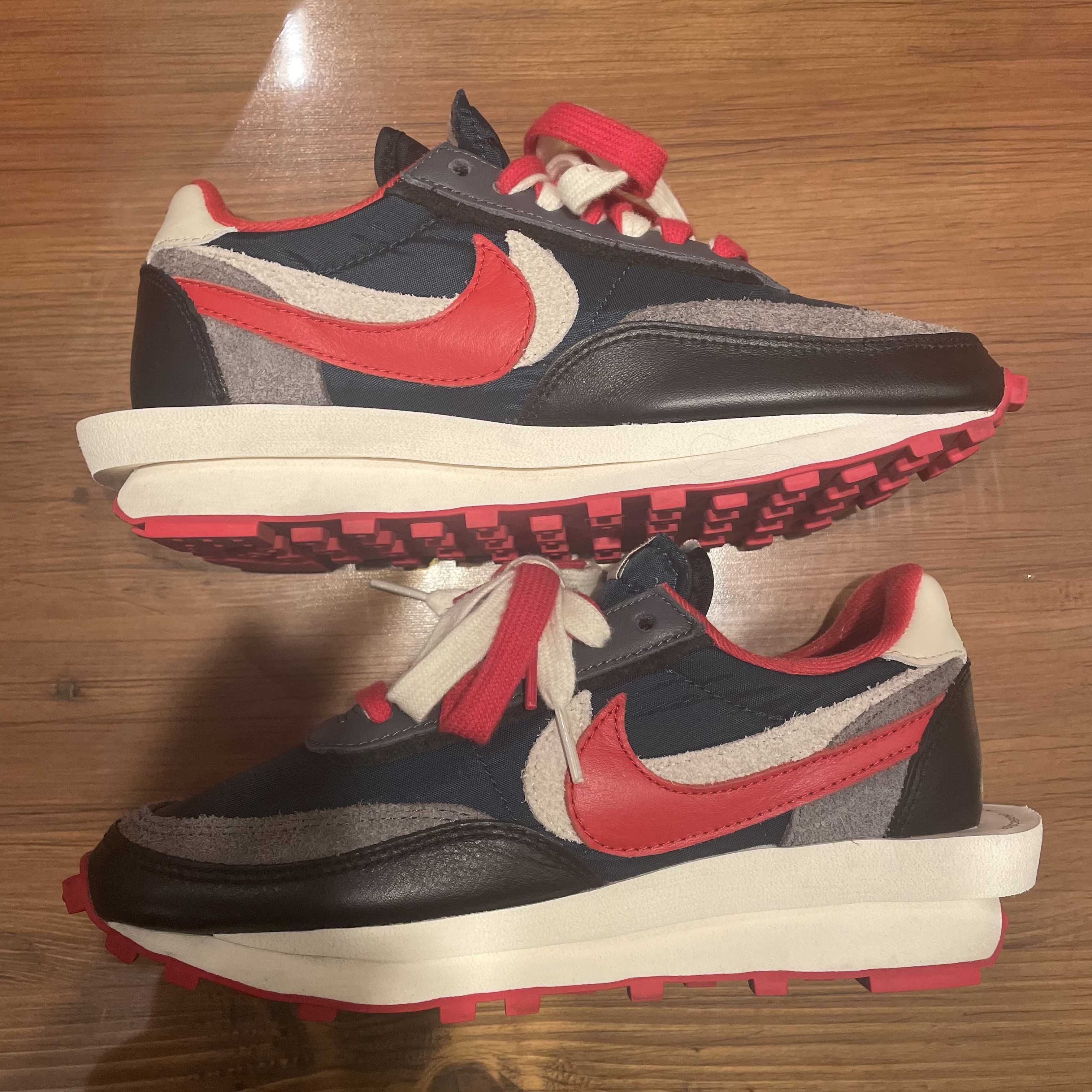 UNDERCOVER × sacai × Nike LD Waffle "Midnight Spruce/Pale Ivory-Dark Grey-University Red"