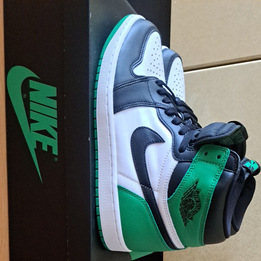 Nike Air Jordan 1 Retro High OG "Celtics/Black and Lucky Green" (2023)