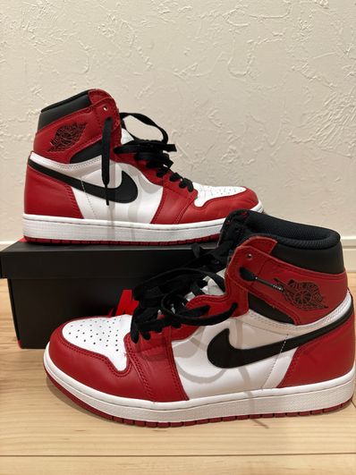 Nike Air Jordan 1 Retro High "Chicago" (2015)