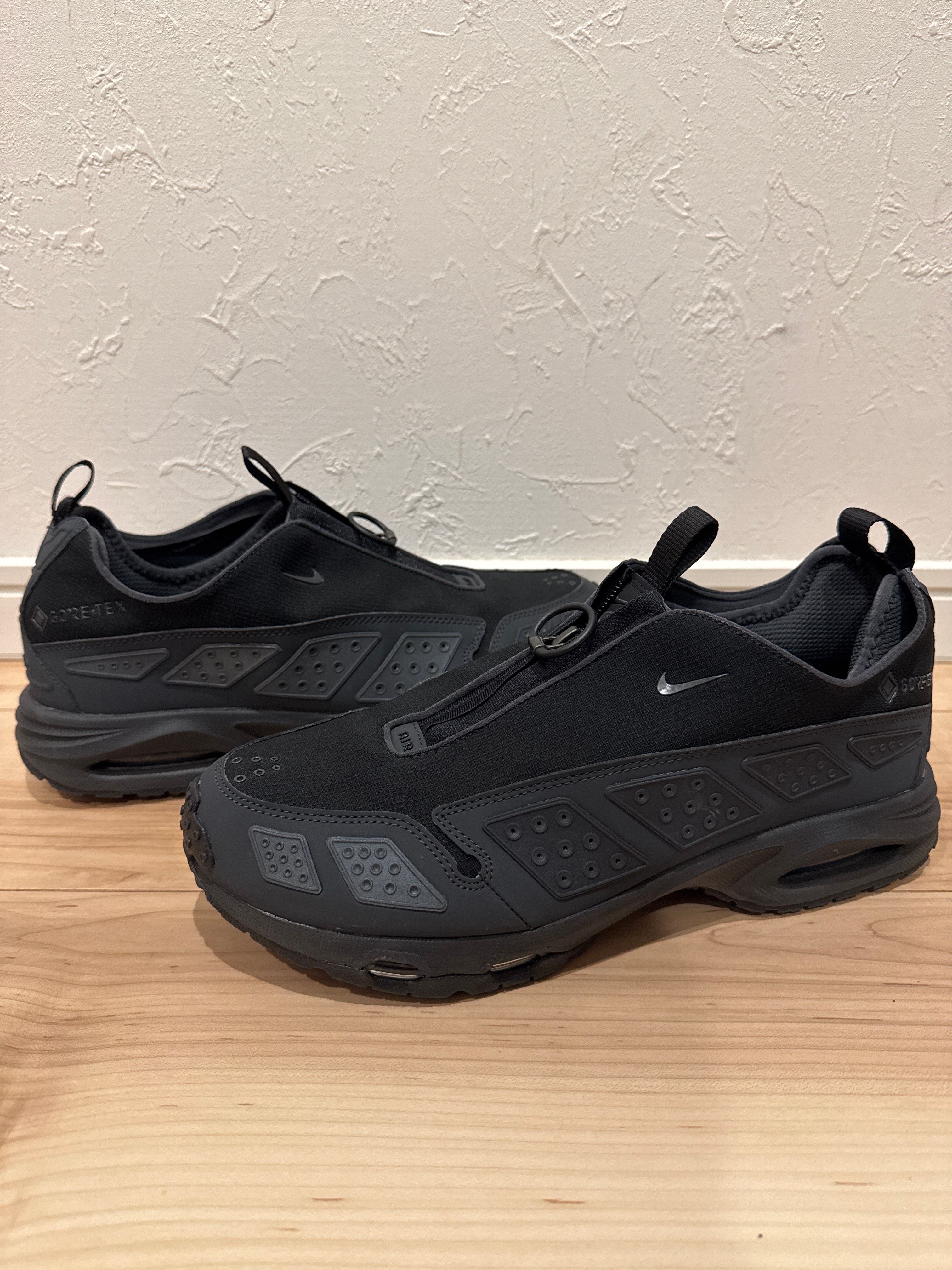 Nike Women's Air Max SNDR GORE-TEX "Black and Dark Smoke Grey"