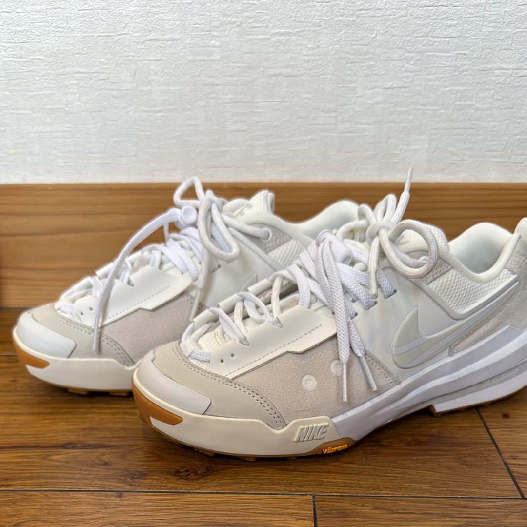 サカイ × ナイキ ゼガマドーム "サミットホワイト"