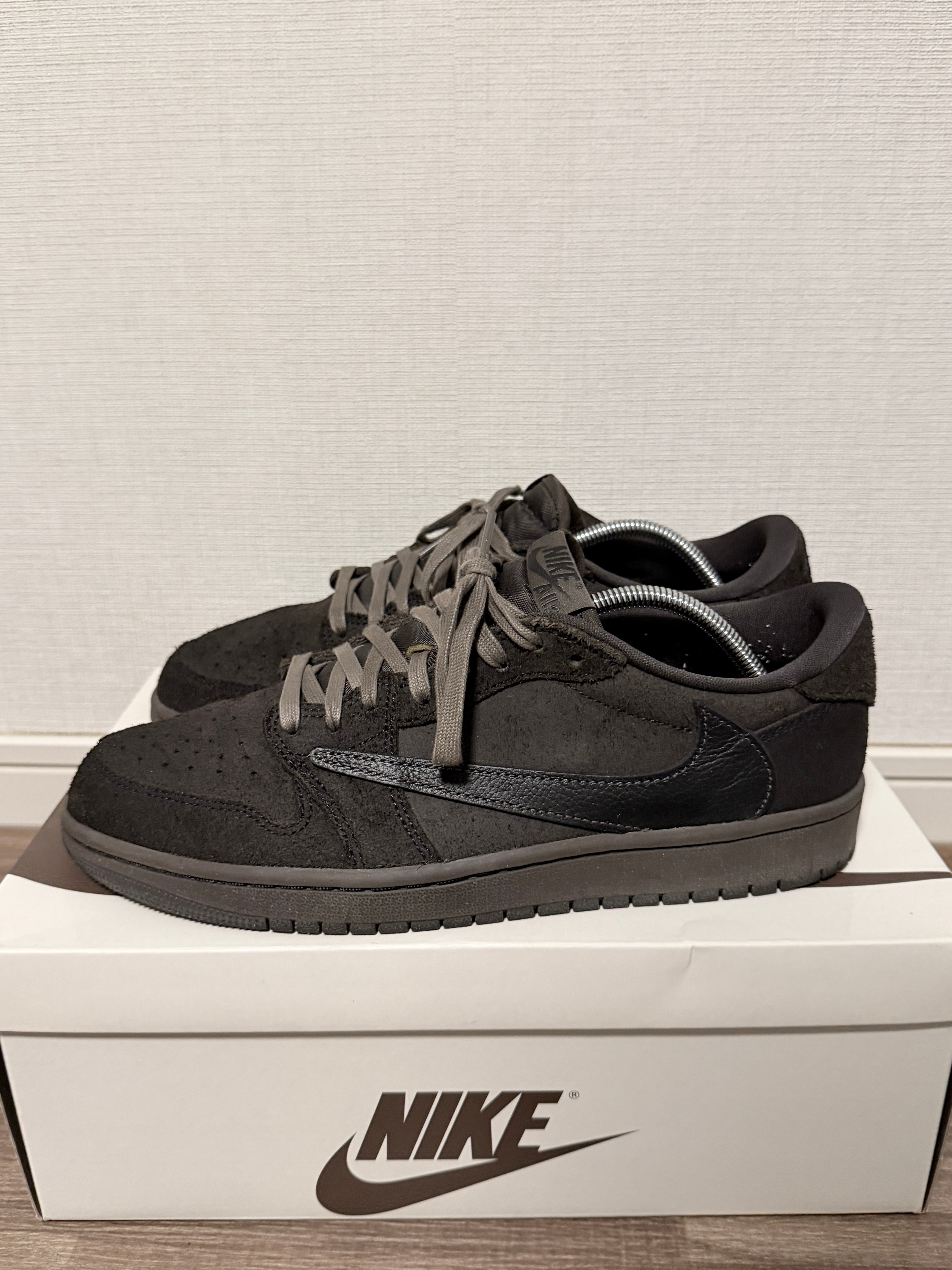 Travis Scott × Nike Air Jordan 1 Low OG SP "Velvet Brown and Dark Mocha"