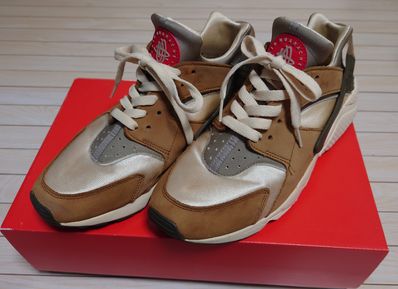 Stussy × Nike Air Huarache "Desert Oak"