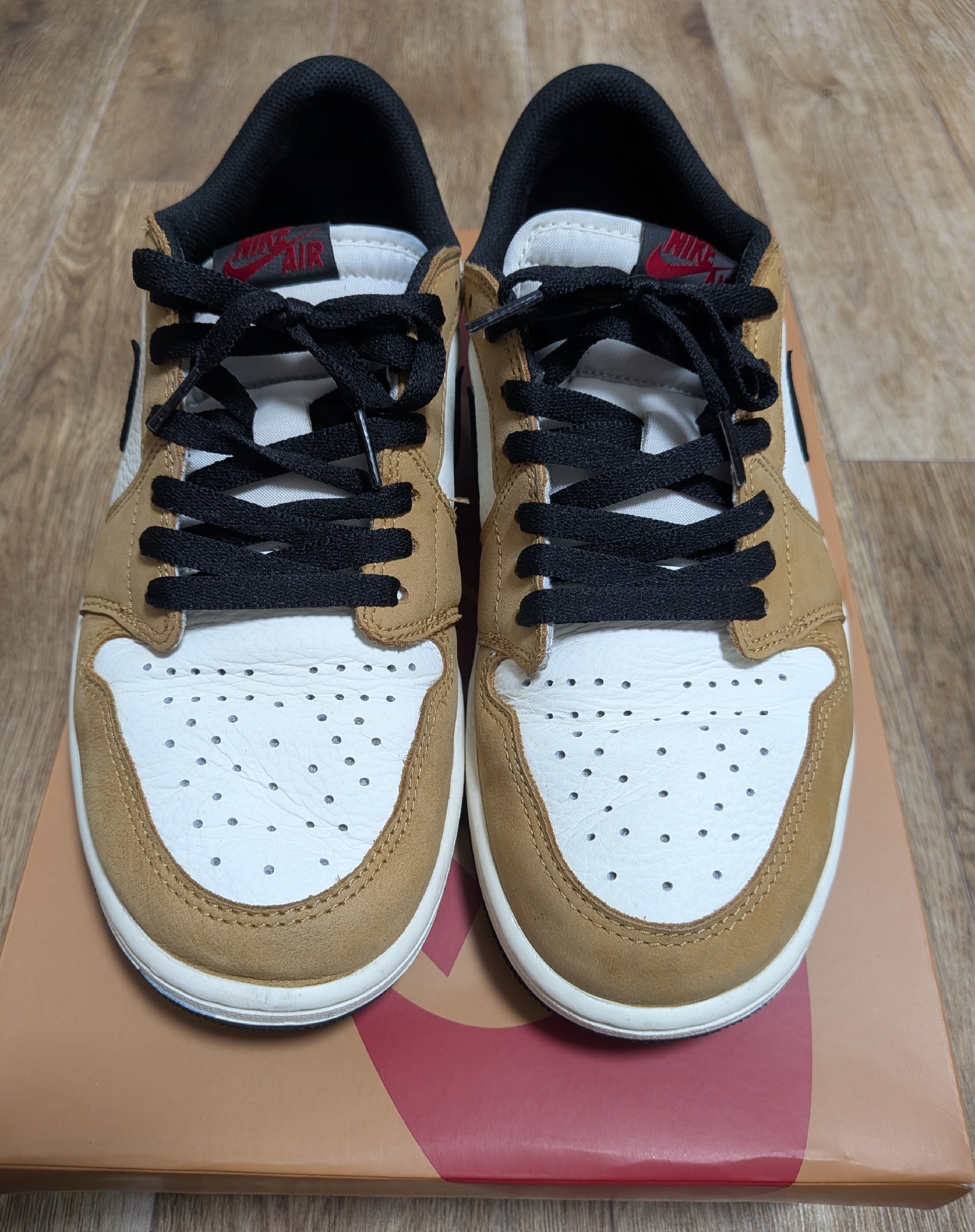 Nike Air Jordan 1 Low OG "Rookie of the Year/Sail and Golden Harvest"