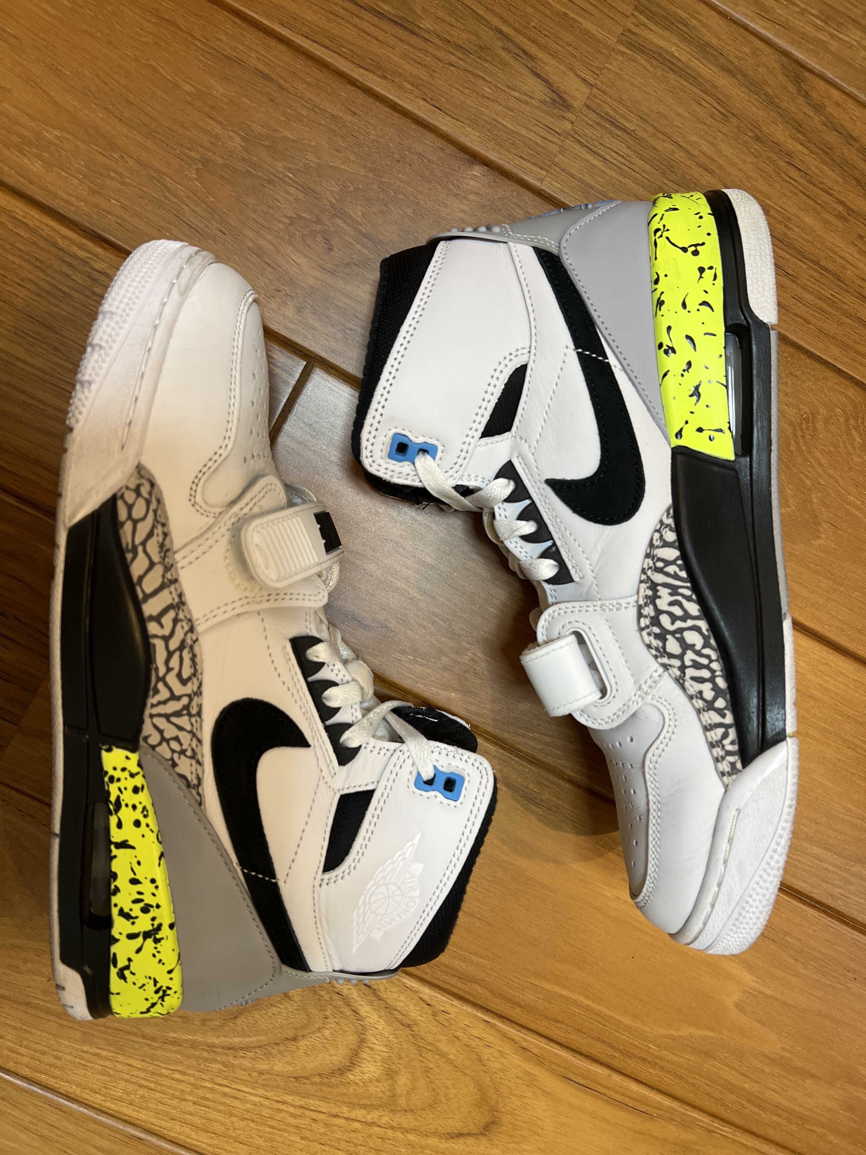 DON C × NIKE JORDAN LEGACY 312 BLACK-VOLT-VIVID BLUE