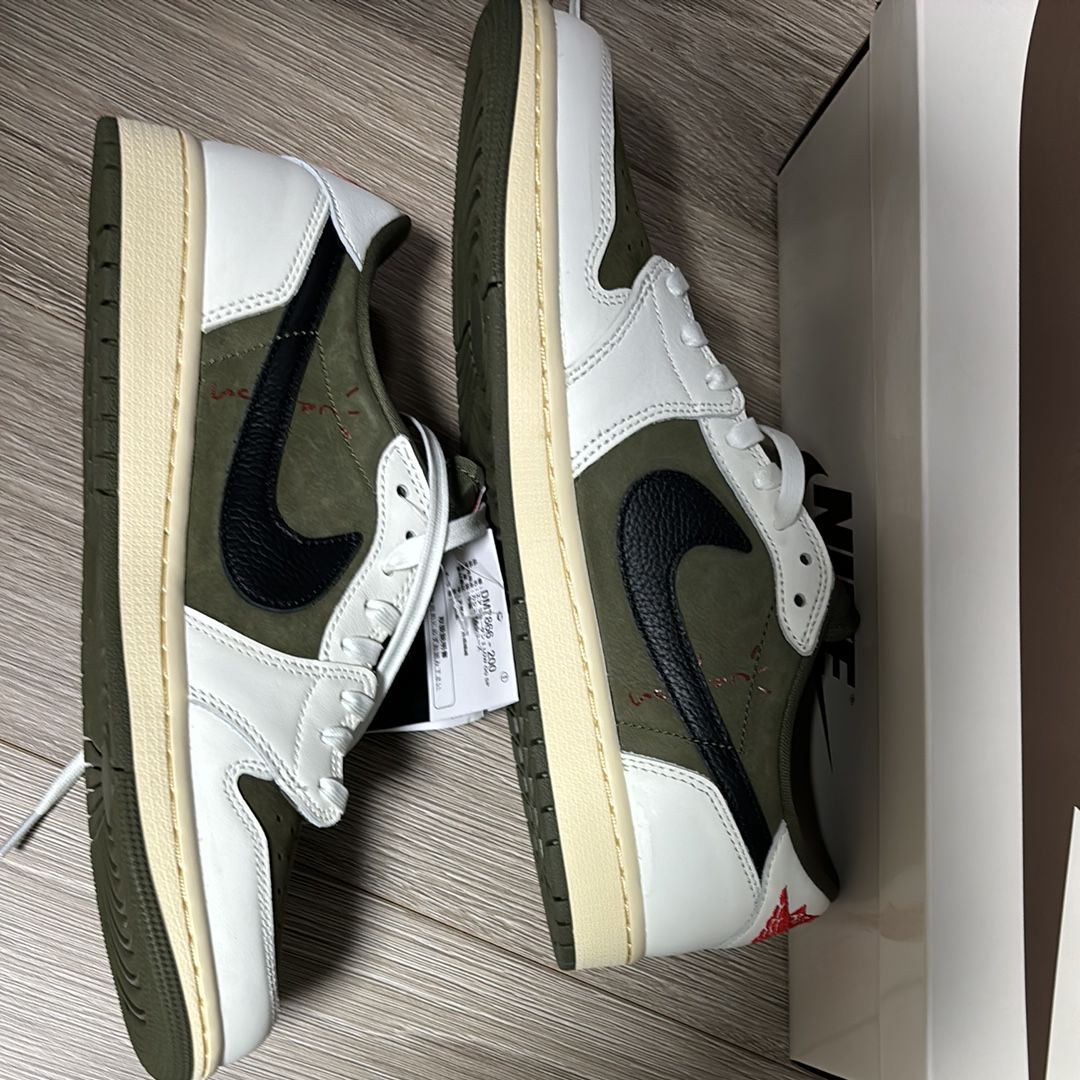 Travis Scott × Nike Air Jordan 1 Low OG SP "Reverse Olive"