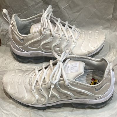 Nike air 2025 vapormax plus phantom