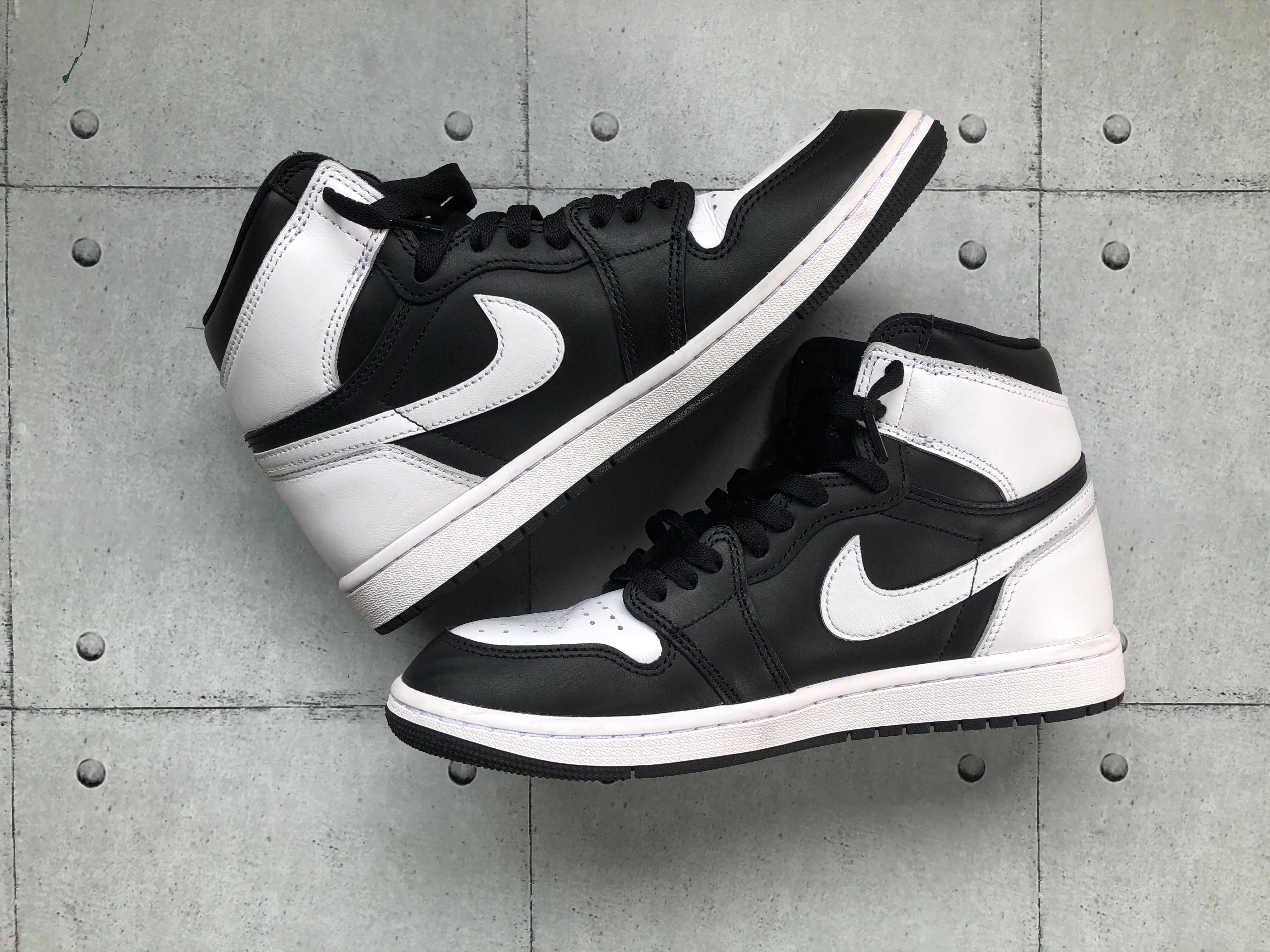 Nike Air Jordan 1 Retro High OG "Black/White"