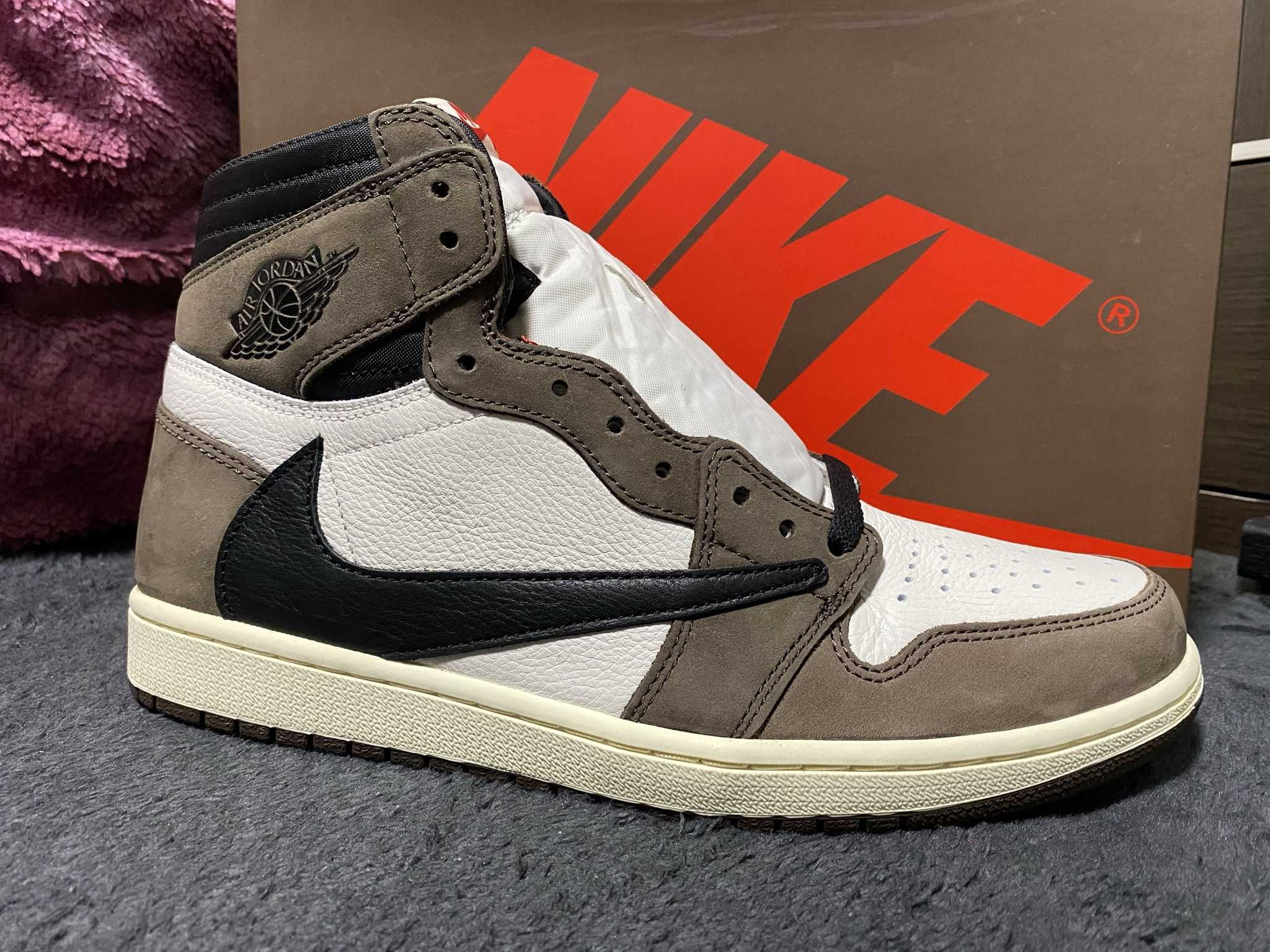 Travis Scott × Nike Air Jordan 1 Retro High OG TS SP "Sail/Dark Mocha"