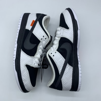 TIGHTBOOTH × Nike SB Dunk Low Pro QS "Black and White"