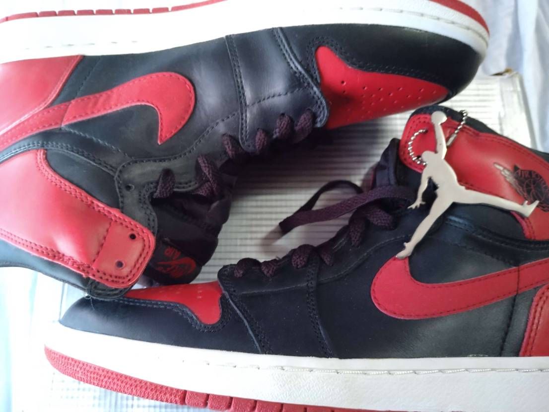 Nike Air Jordan 1 Retro High "Black Varsity Red/Bred"(2001)