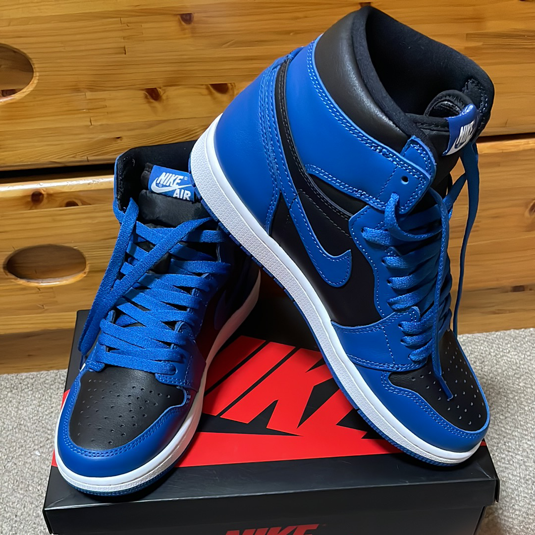 Nike Air Jordan 1 Retro High OG "Dark Marina Blue"