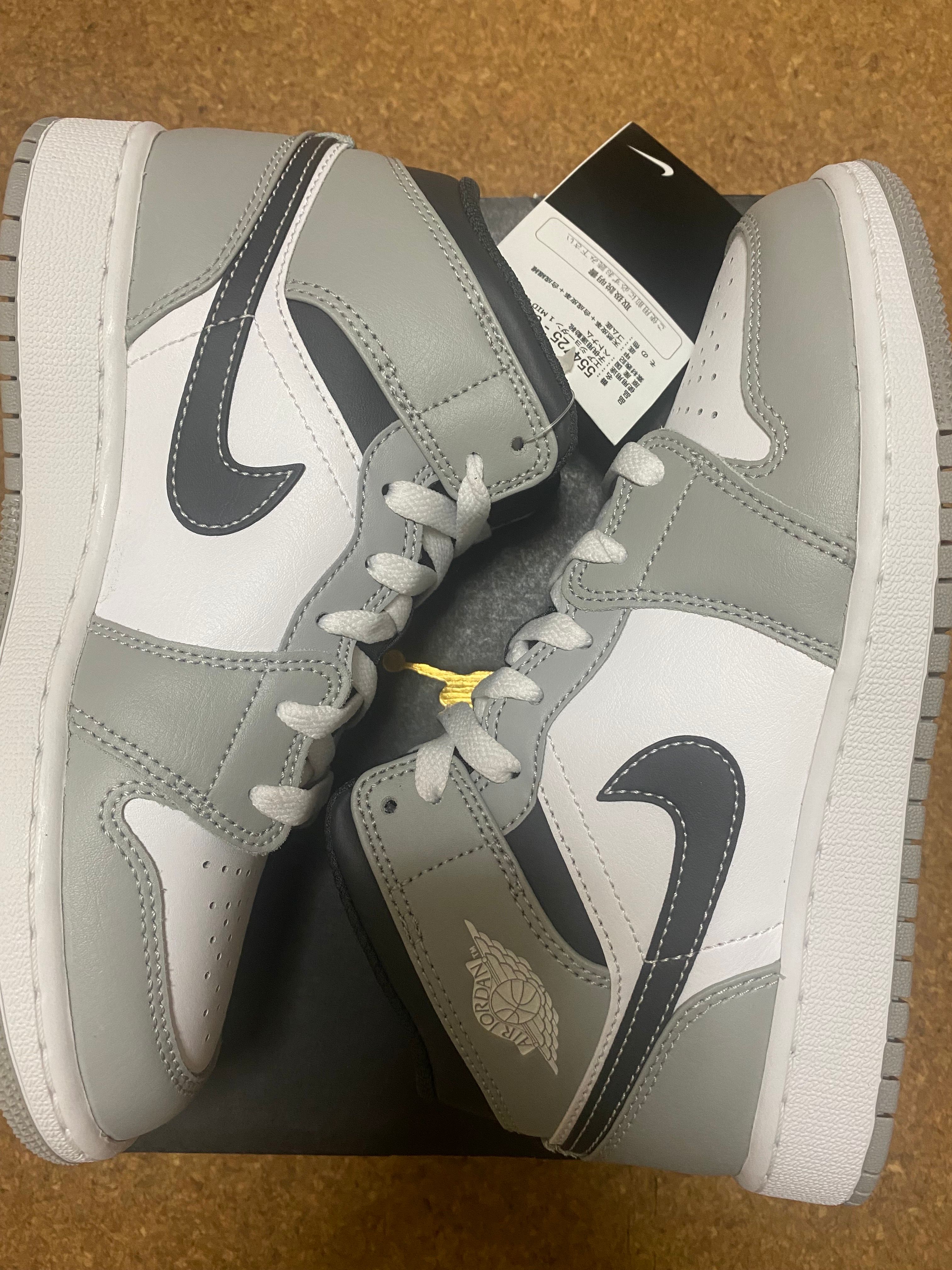 Nike GS Air Jordan 1 Mid "Grey-White/Anthracite"