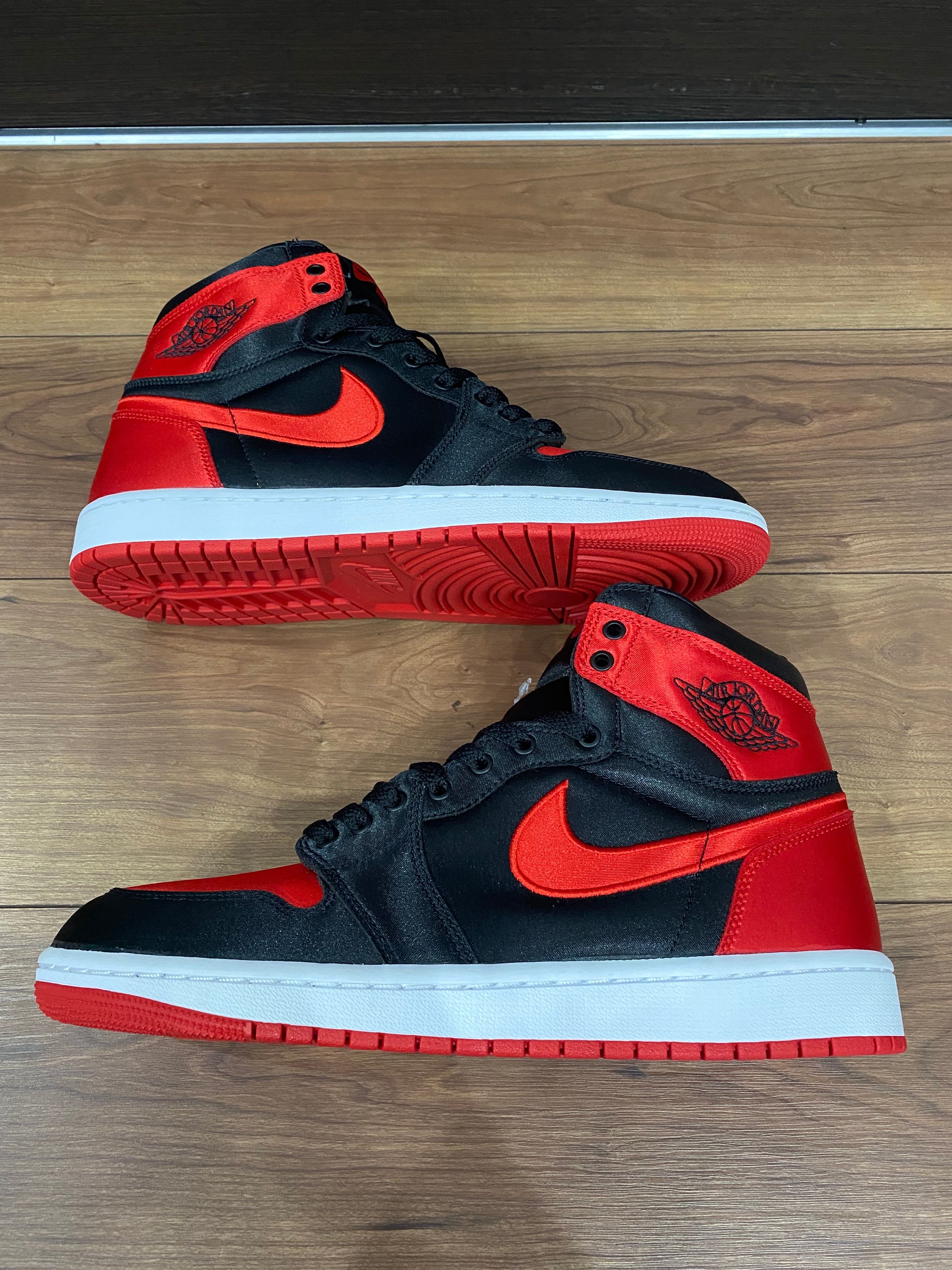 Nike Women's Air Jordan 1 Retro High OG "Satin Bred"