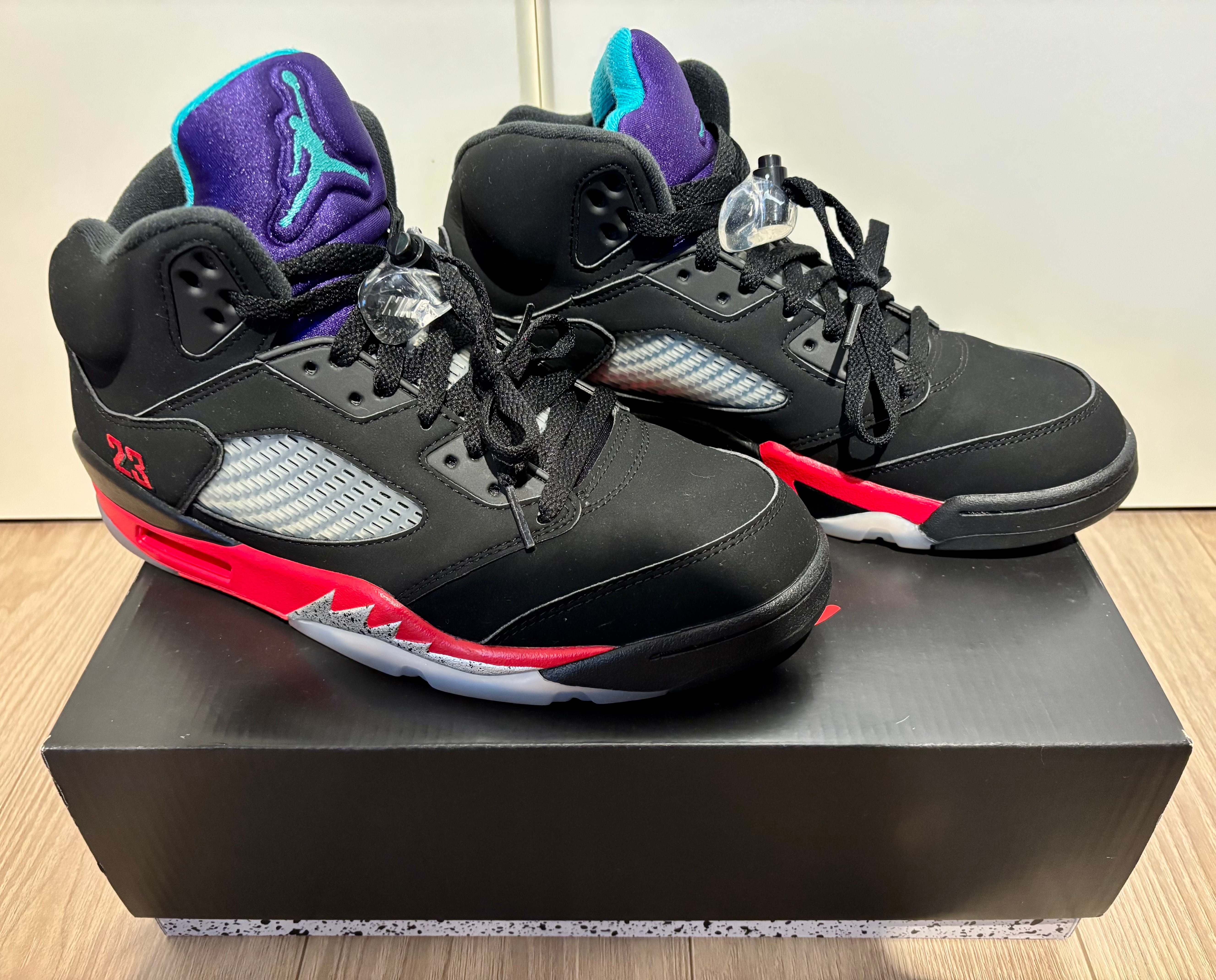 エアジョーダン5(AJ5) 人気の新作/中古通販【スニーカーダンク】