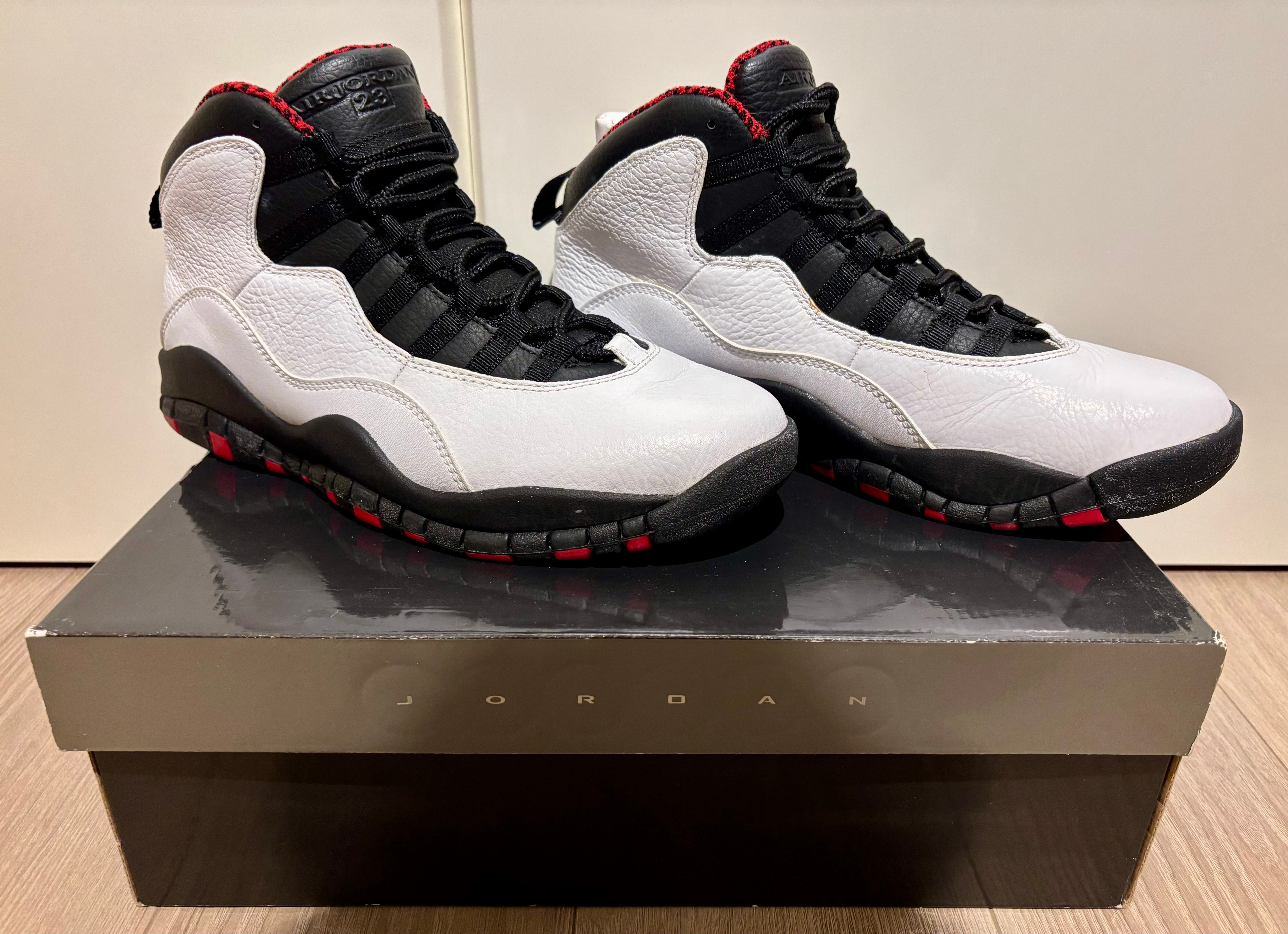 ナイキ エアジョーダン 10 レトロ "シカゴ"