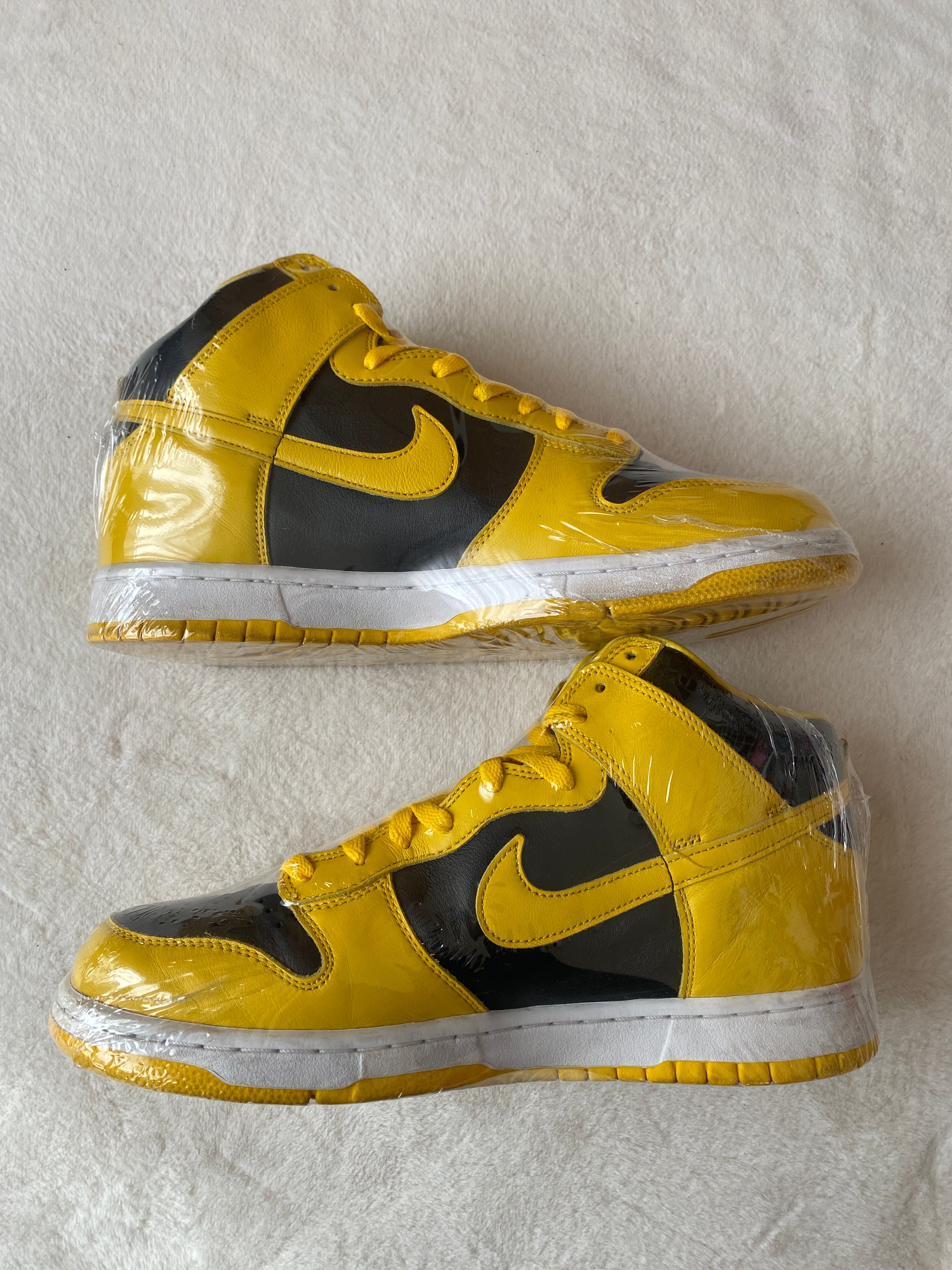Nike Dunk High "Black/Varsity Maize"
