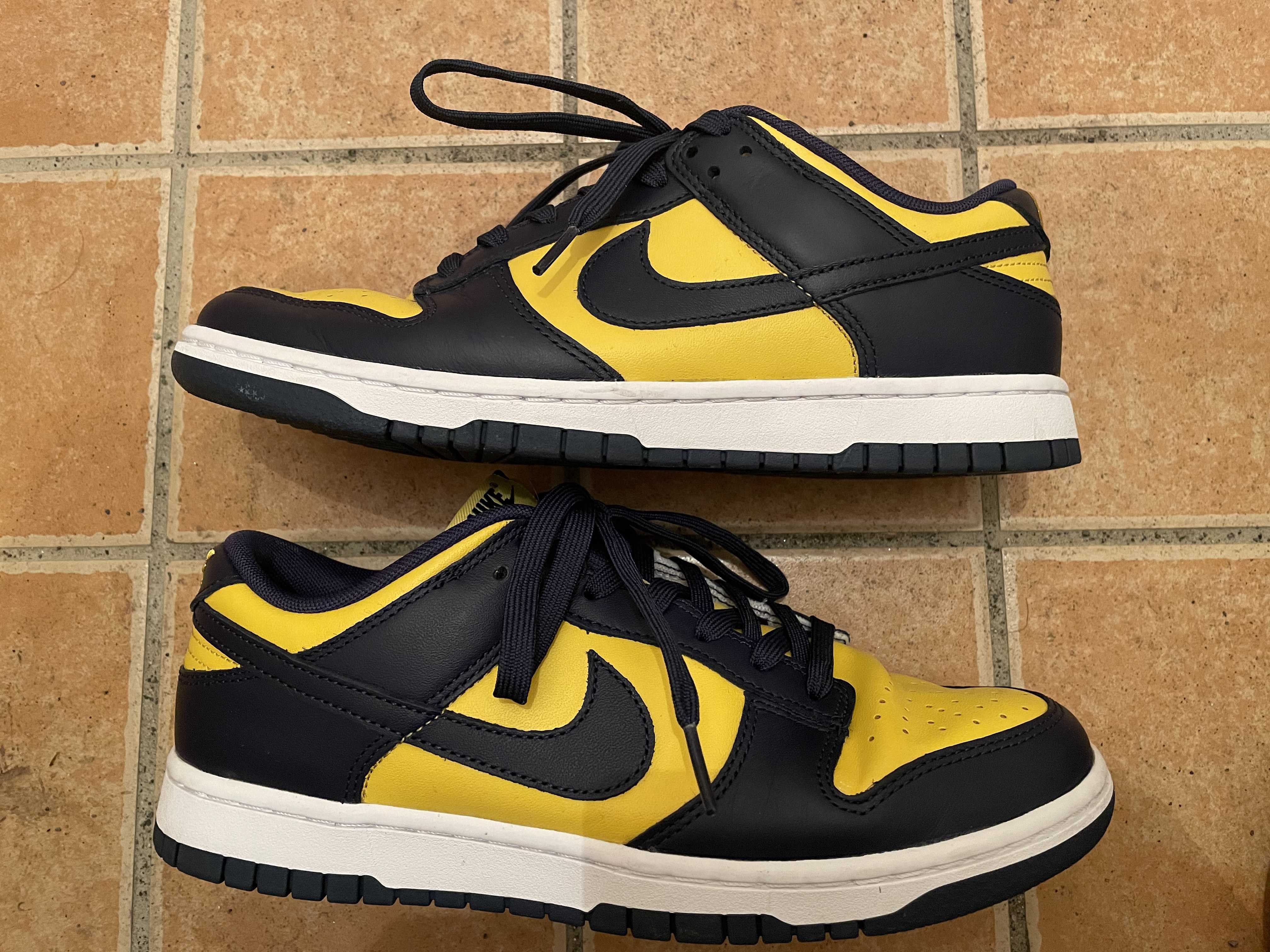 Nike Dunk Low "Michigan"