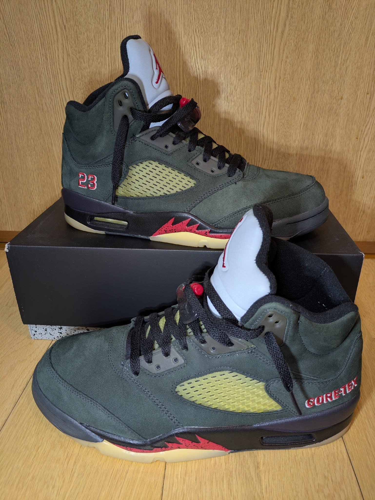 Nike Women's Air Jordan 5 Retro GORE-TEX "Off-Noir"
