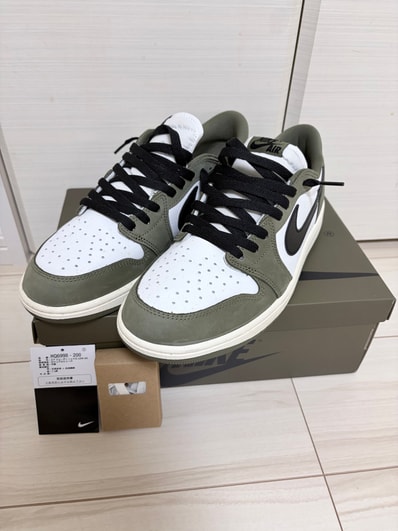 Nike Air Jordan 1 Low OG "Medium Olive and Summit White"