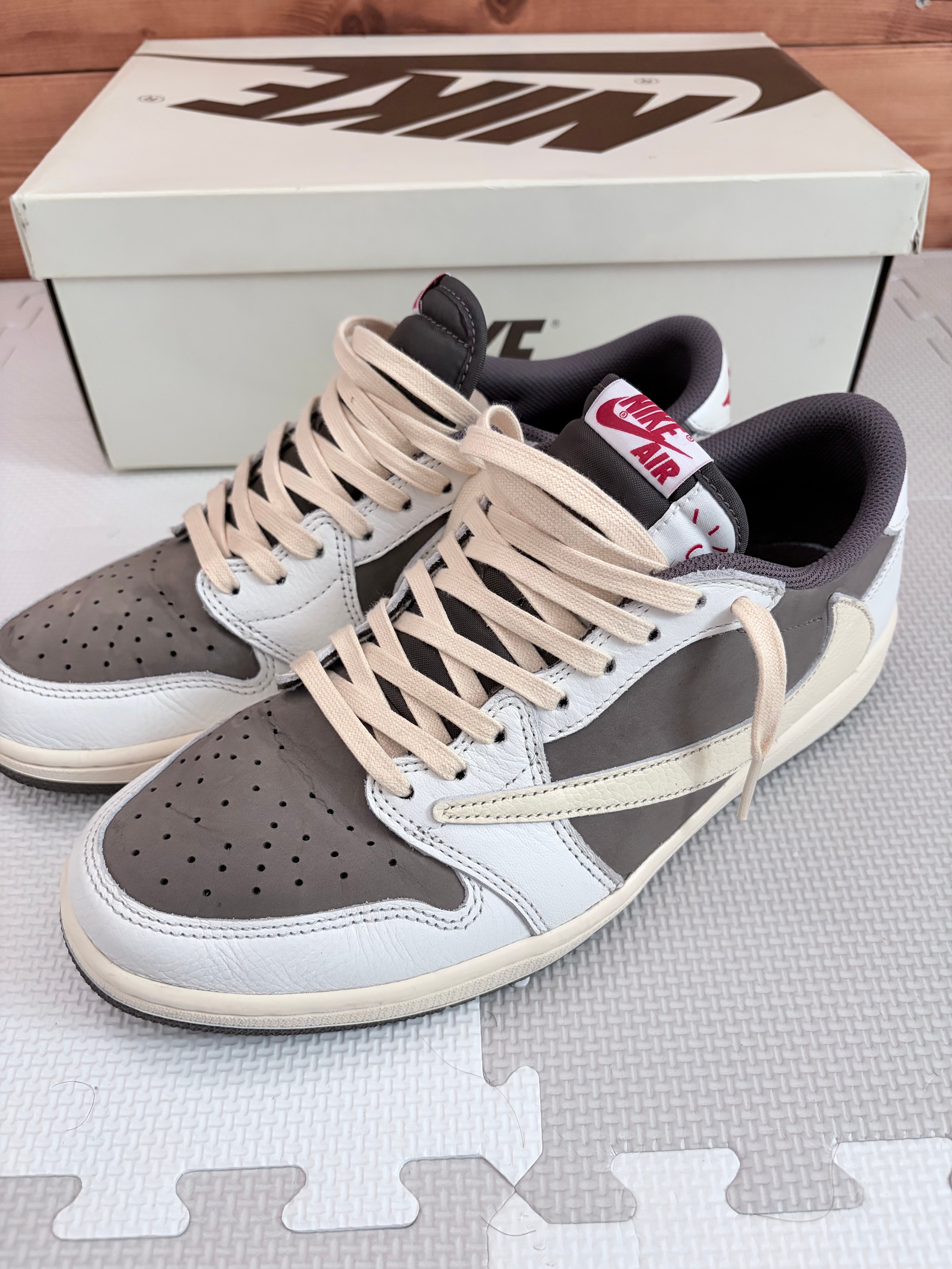 トラヴィススコット × ナイキ エアジョーダン1 ロー OG SP "リバース モカ/セイル アンド リッジロック"