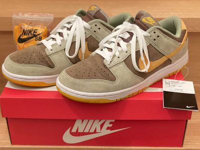 Nike Dunk Low SE "Dusty Olive"