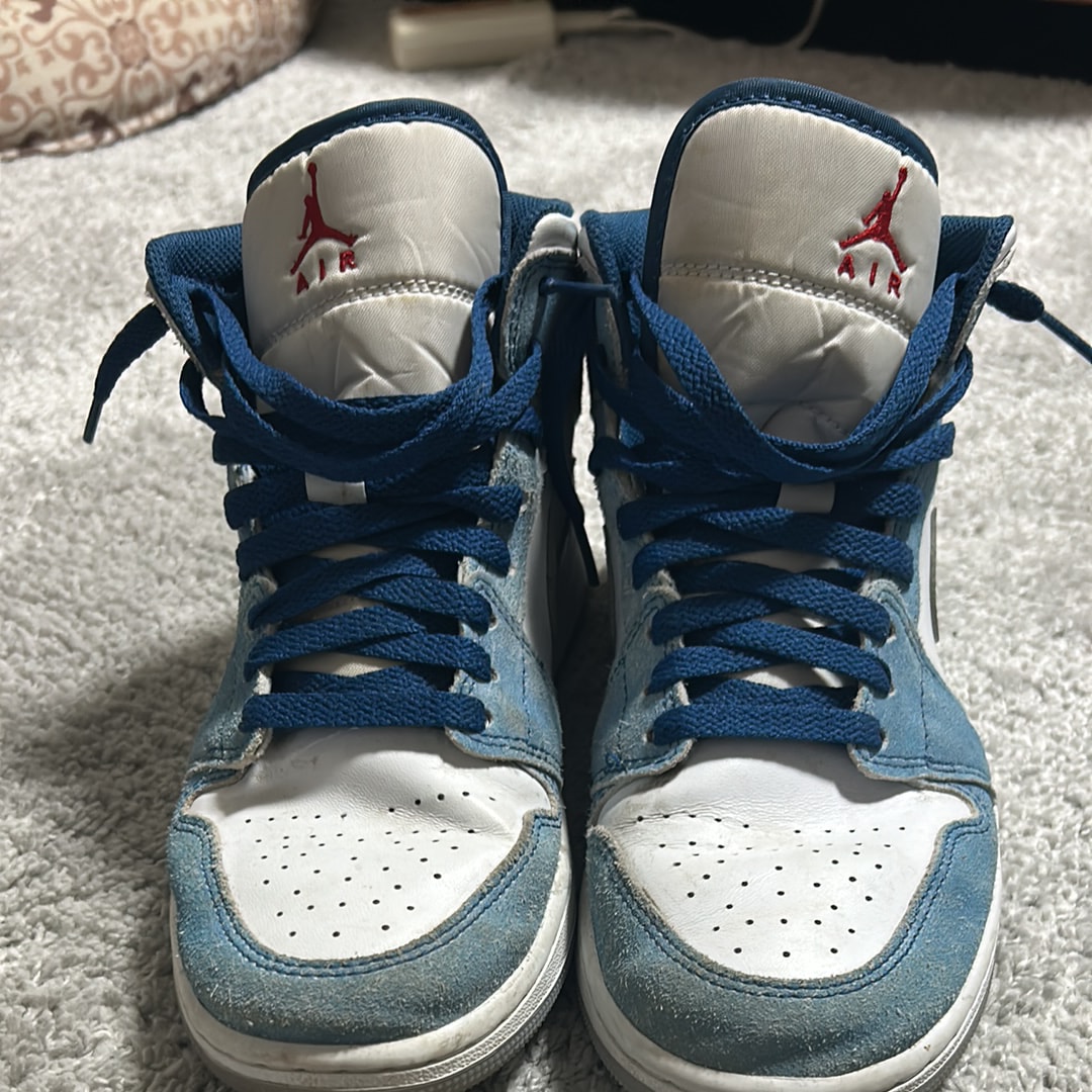 Nike Air Jordan 1 Mid SE "White/Hyper Royal/Red"