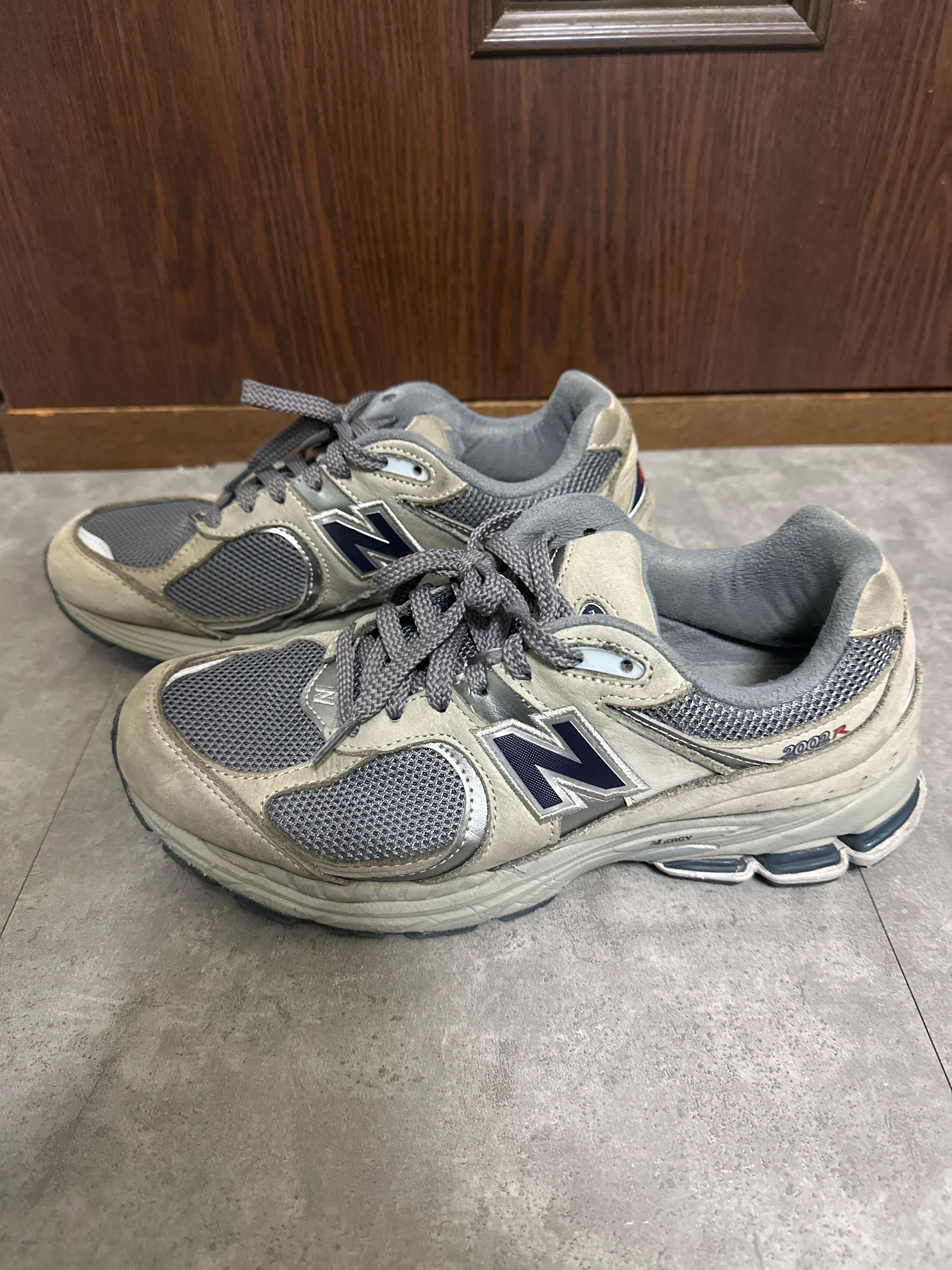 New Balance 2002R "Gray"
