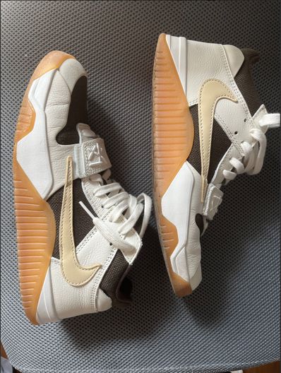 Travis Scott × Nike Jordan Jumpman Jack TR "Sail and Dark Mocha"