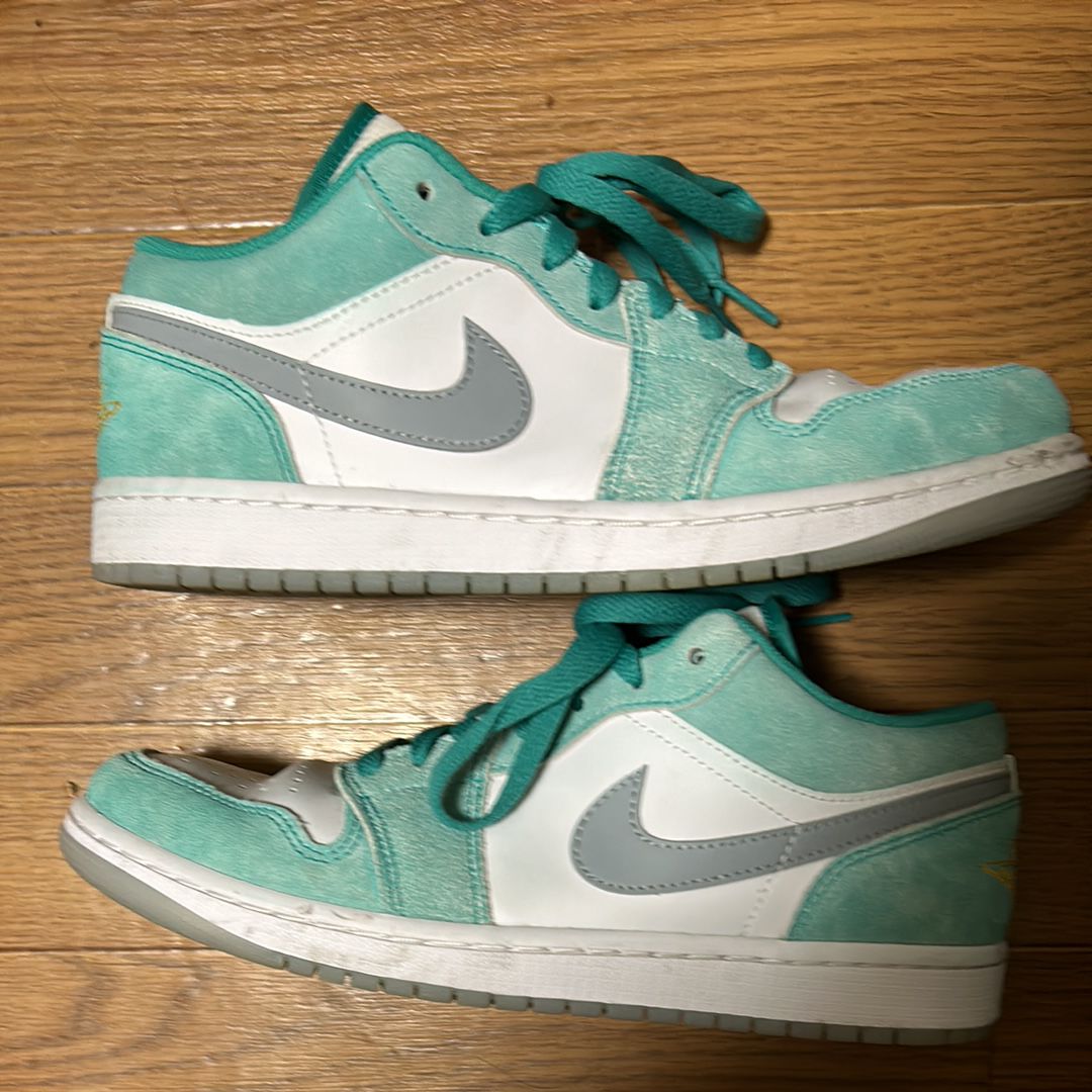 Nike Air Jordan 1 Low SE "New Emerald"