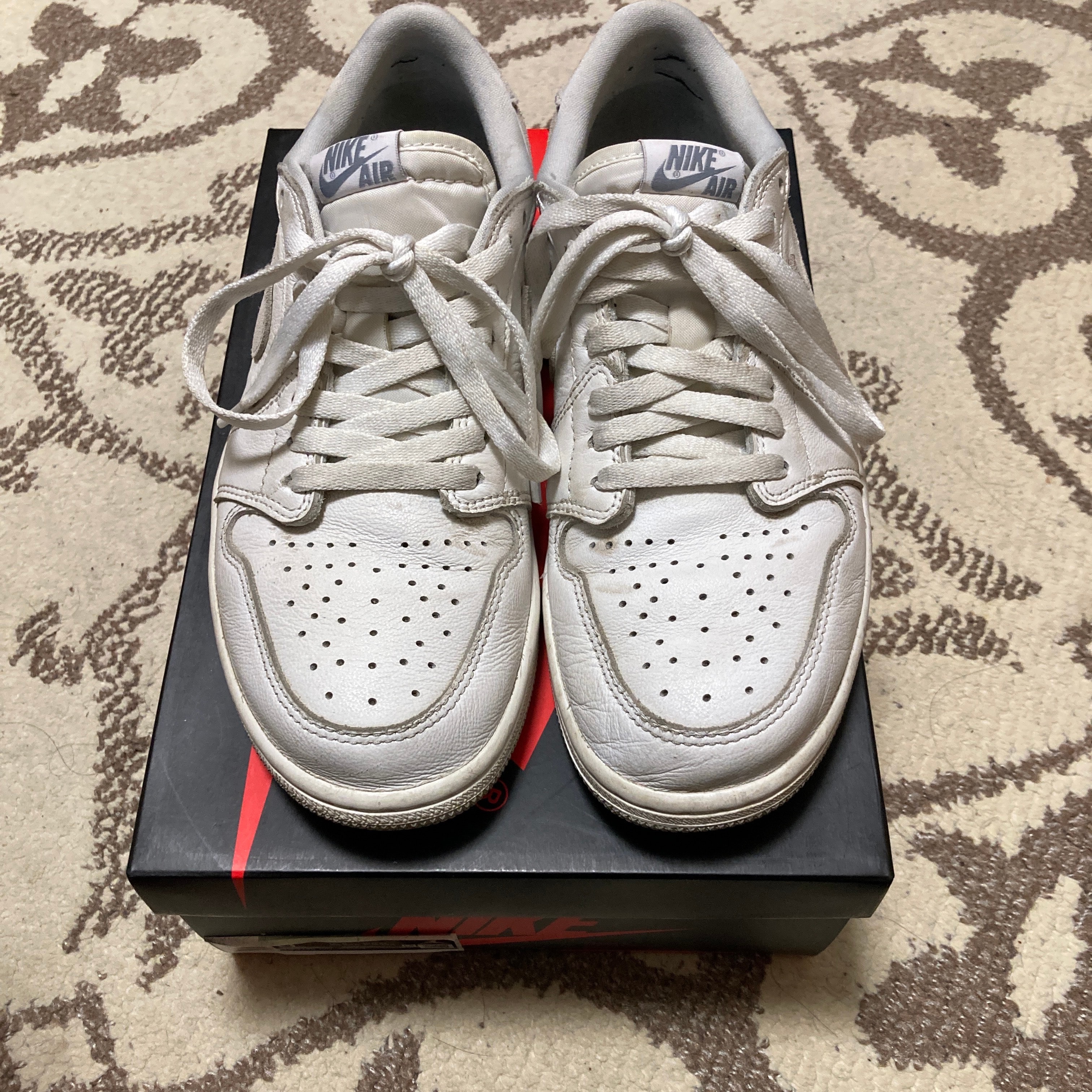 Nike Air Jordan 1 Low OG "Neutral Grey"