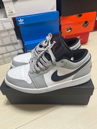 NIKE AIR JORDAN 1 LOW "LIGHT SMOKE GREY"