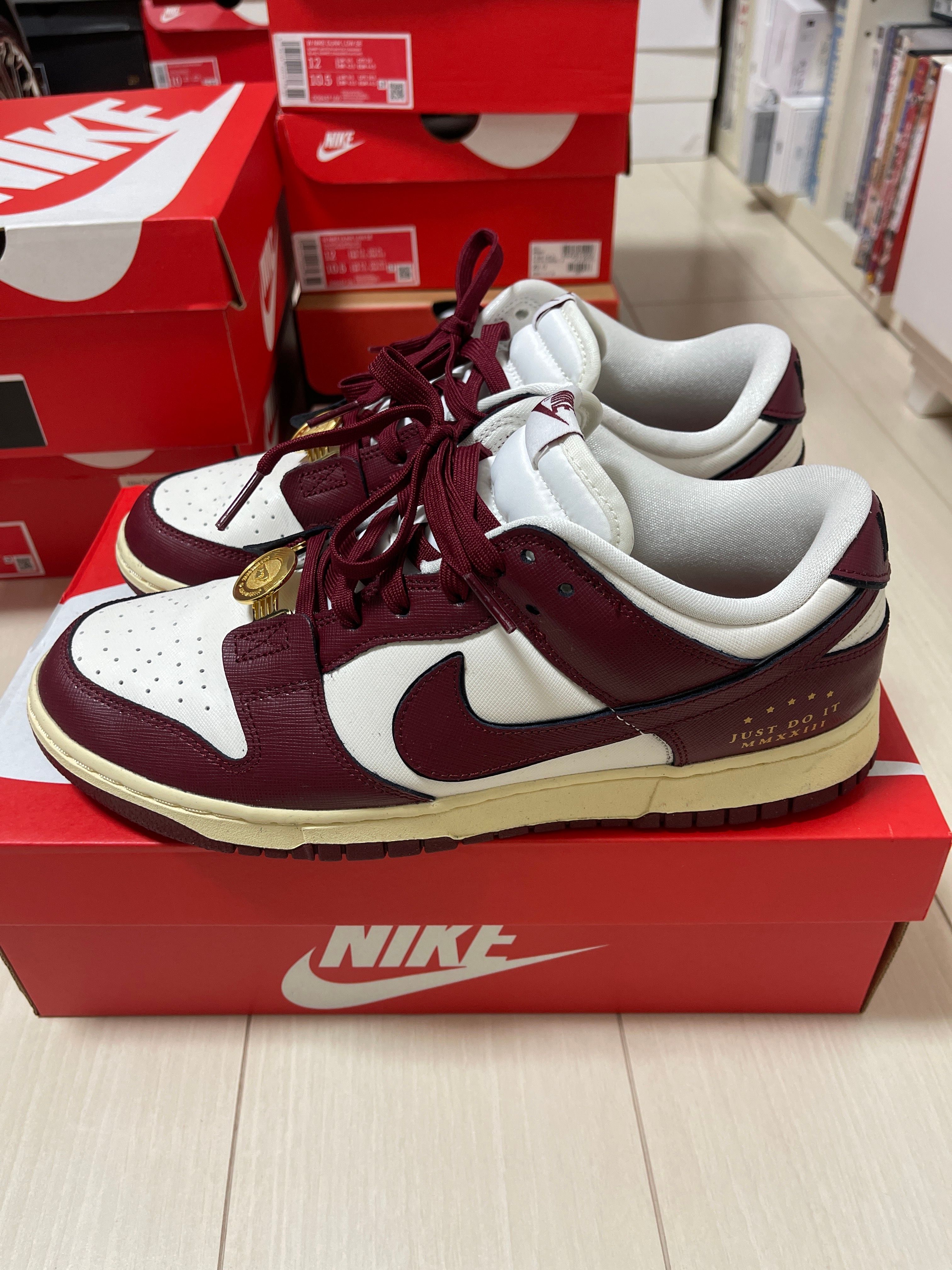 Nike Women's Dunk Low SE Just Do It "Team Red"