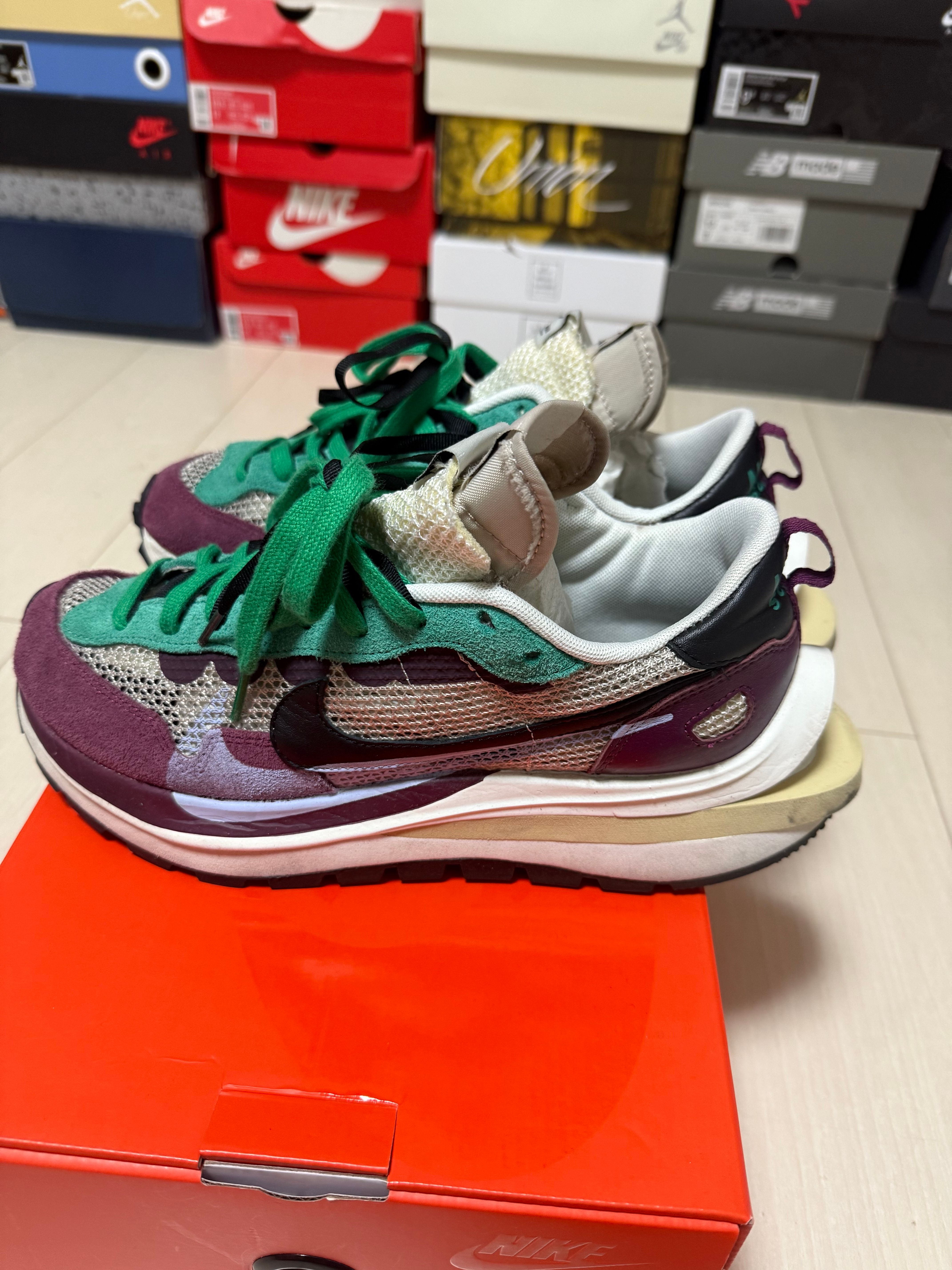 sacai × Nike Vapor Waffle "String/Red/Green"
